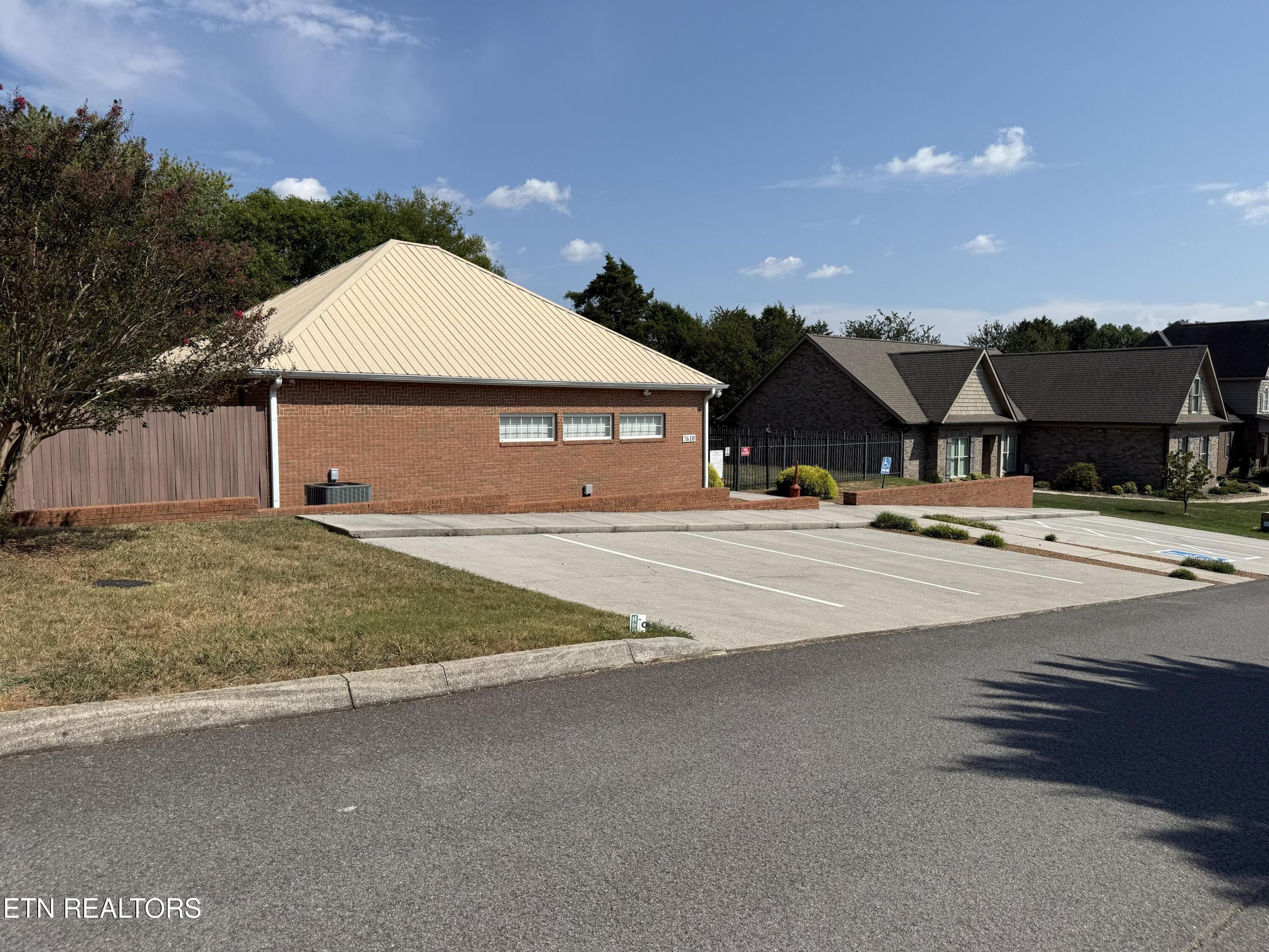 29_beyc6ab07c2ea83b5 - 7768 Charmwood Way 13, Knoxville, TN 37938, Knoxville