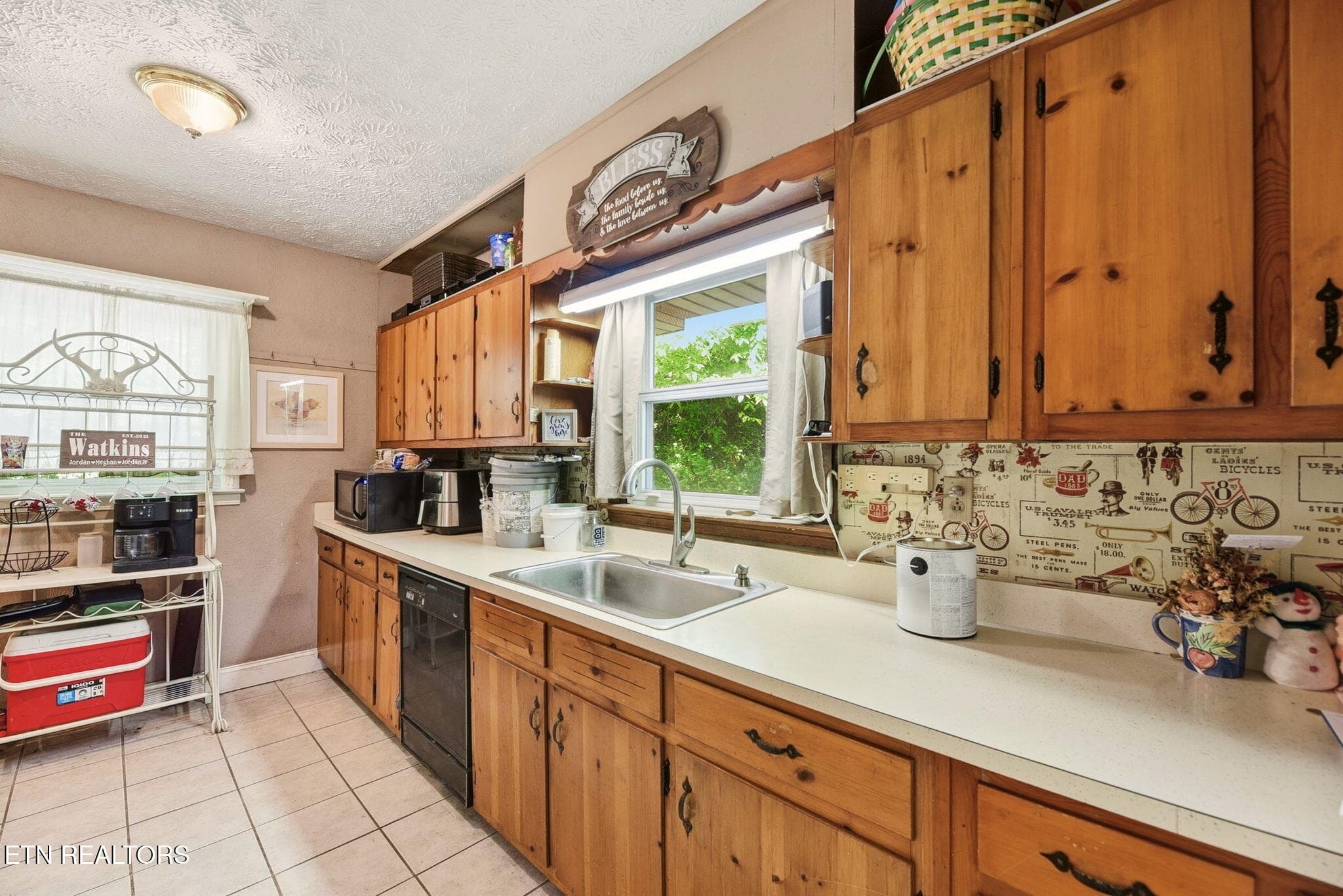 8-web-or-mls-DSC_4857 - 130 Sunshine Drive, Rocky Top, TN 37769, Rocky Top