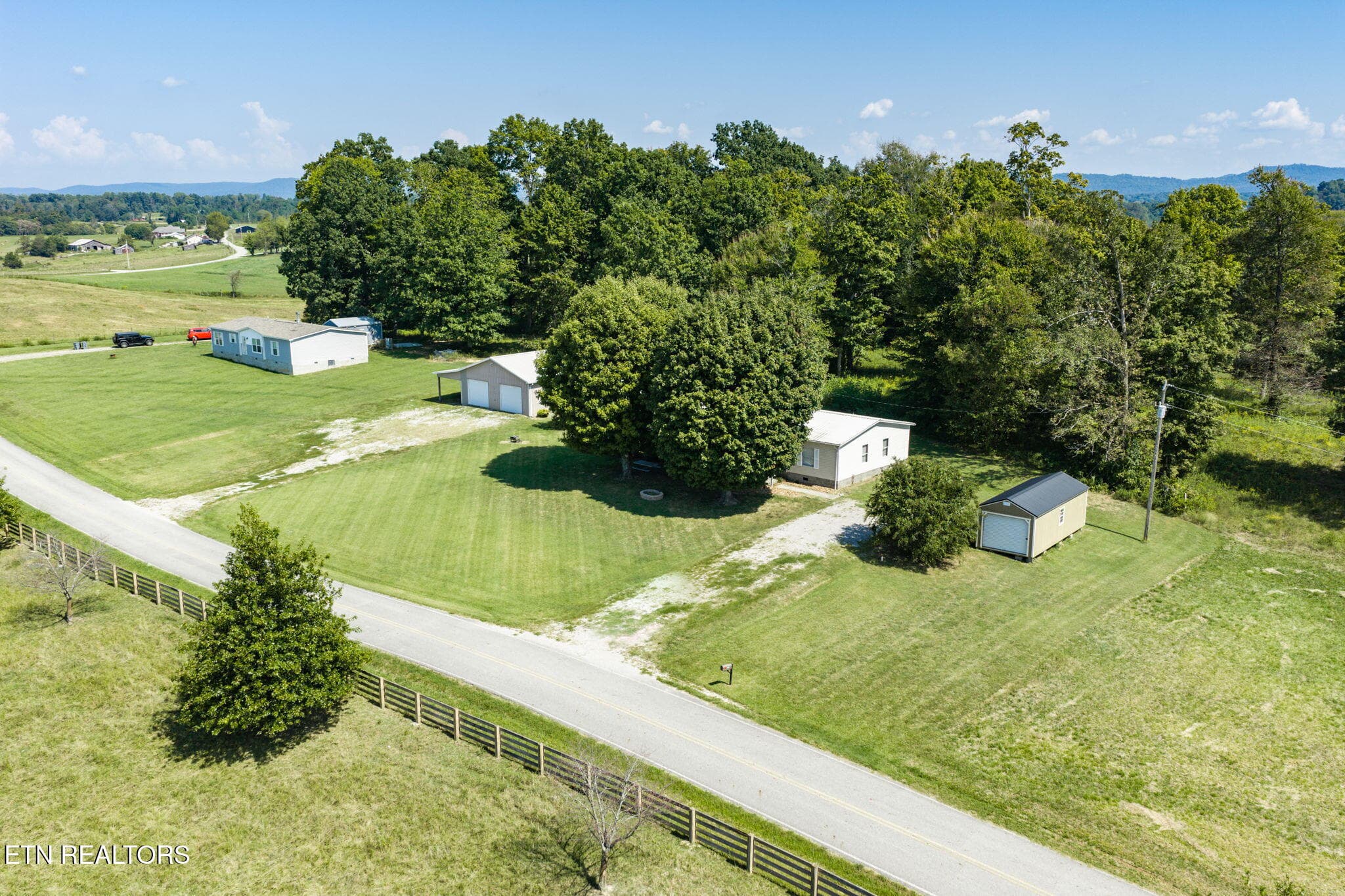 57-web-or-mls-5059 Old Kentucky Rd_279_T - 5059 Old Ky Rd, Byrdstown, TN 38549, Byrdstown