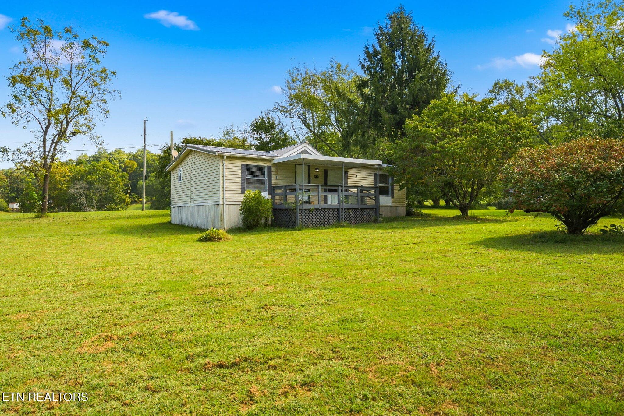 2-web-or-mls-841-Knight-Rd-Knoxville-TN- - 841 Knight Rd, Knoxville, TN 37920