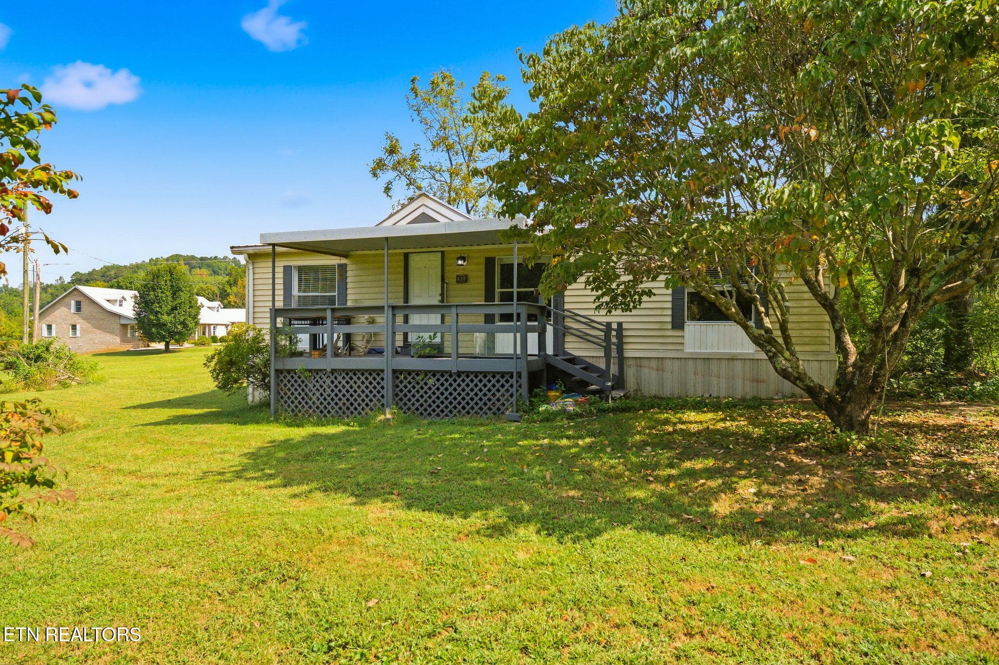3-web-or-mls-841-Knight-Rd-Knoxville-TN- - 841 Knight Rd, Knoxville, TN 37920