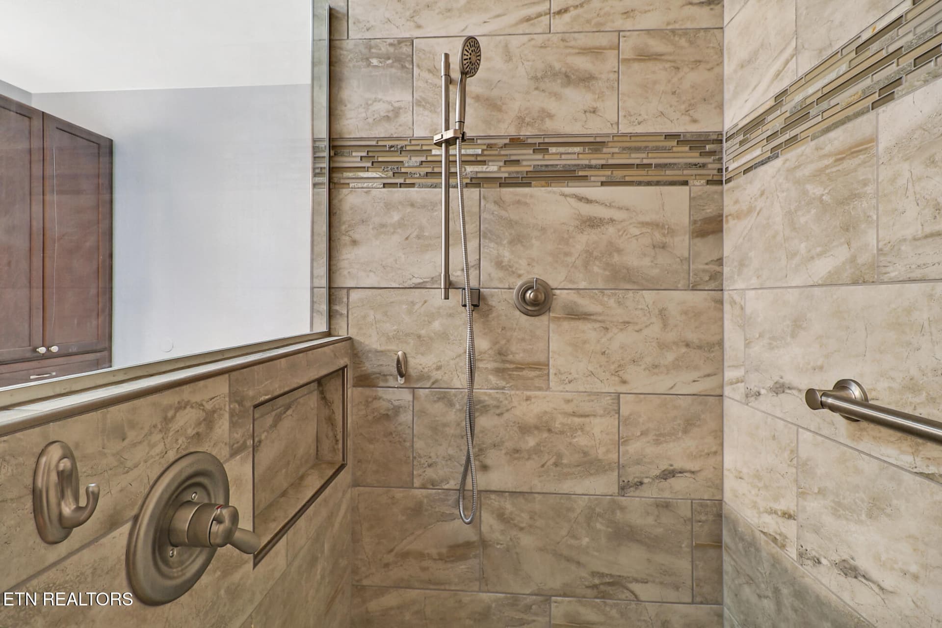 Master bath - 151 Northridge Drive, Crossville, TN 38558