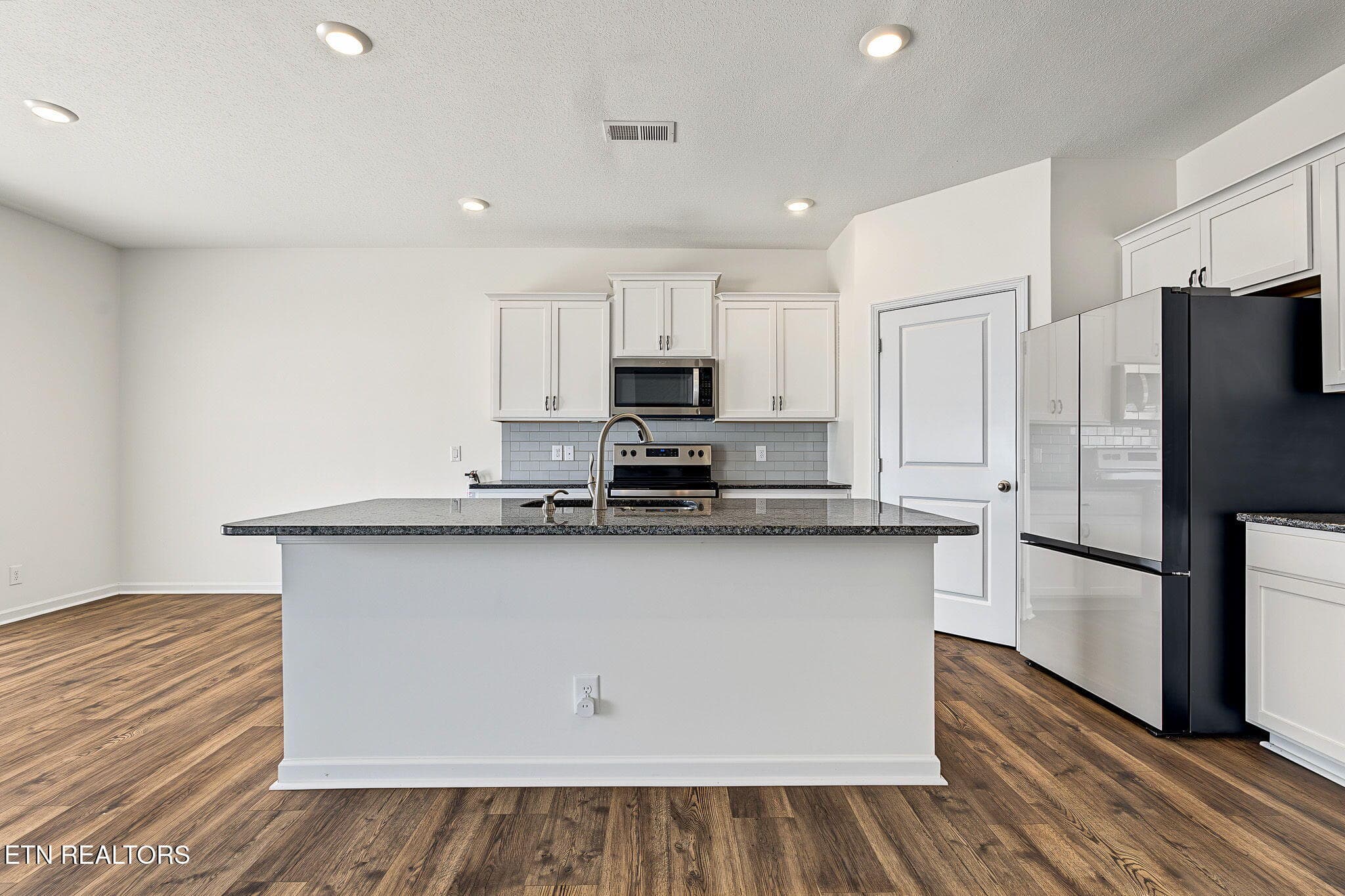 26-web-or-mls-4777-willow-bluff-cir - 4777 Willow Bluff Circle, Knoxville, TN 37914, Knoxville