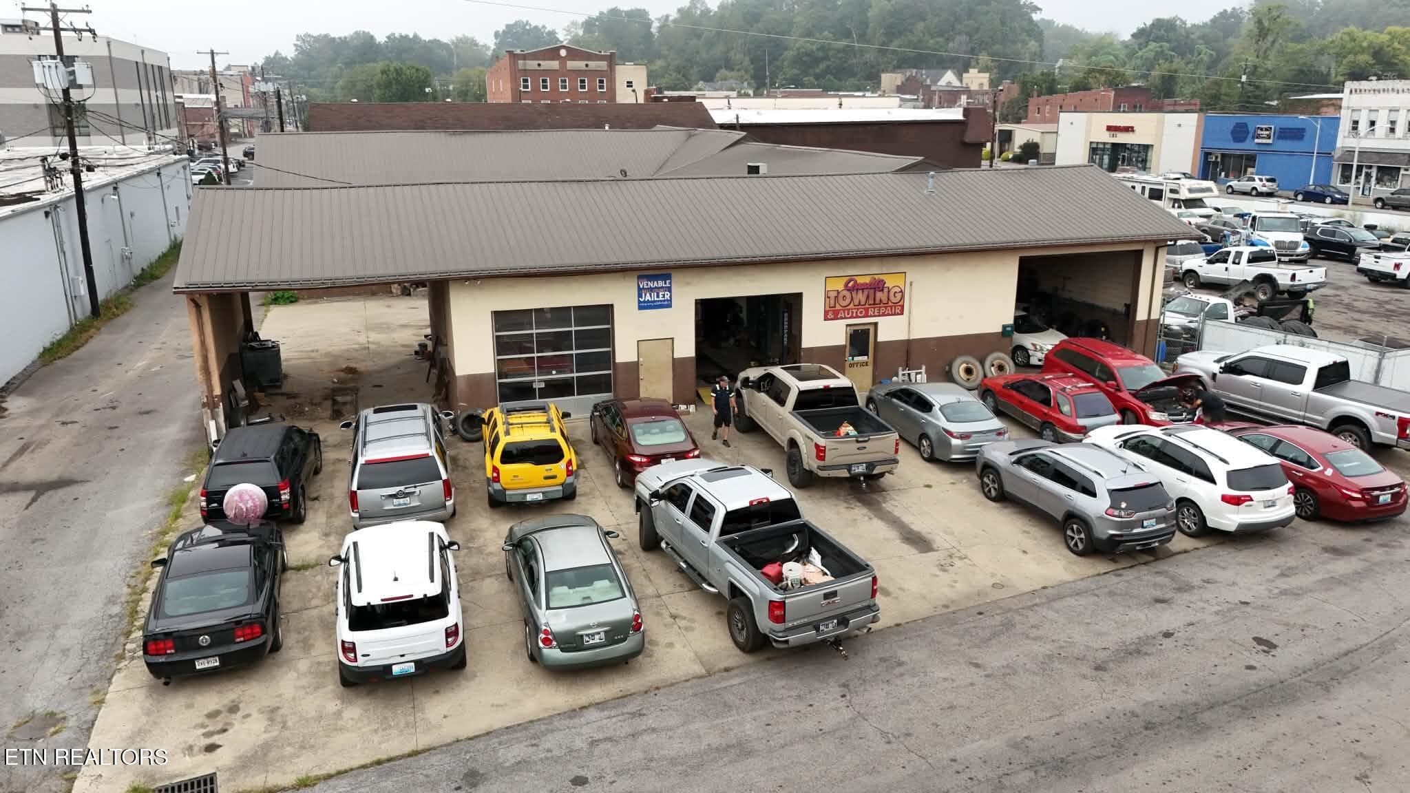 113 N 18th St, Middlesboro, KY 40965