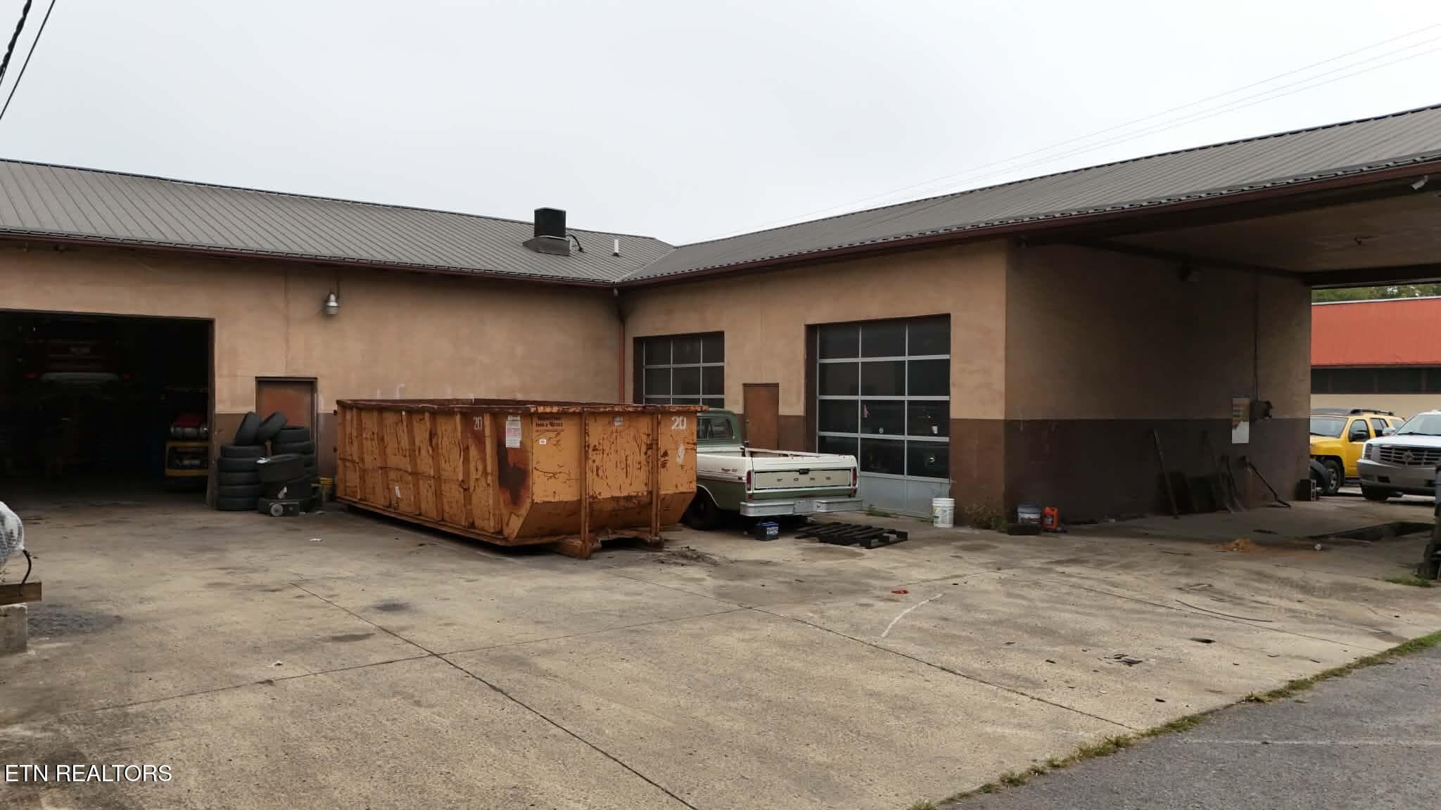 20221 - 113 N 18th St, Middlesboro, KY 40965
