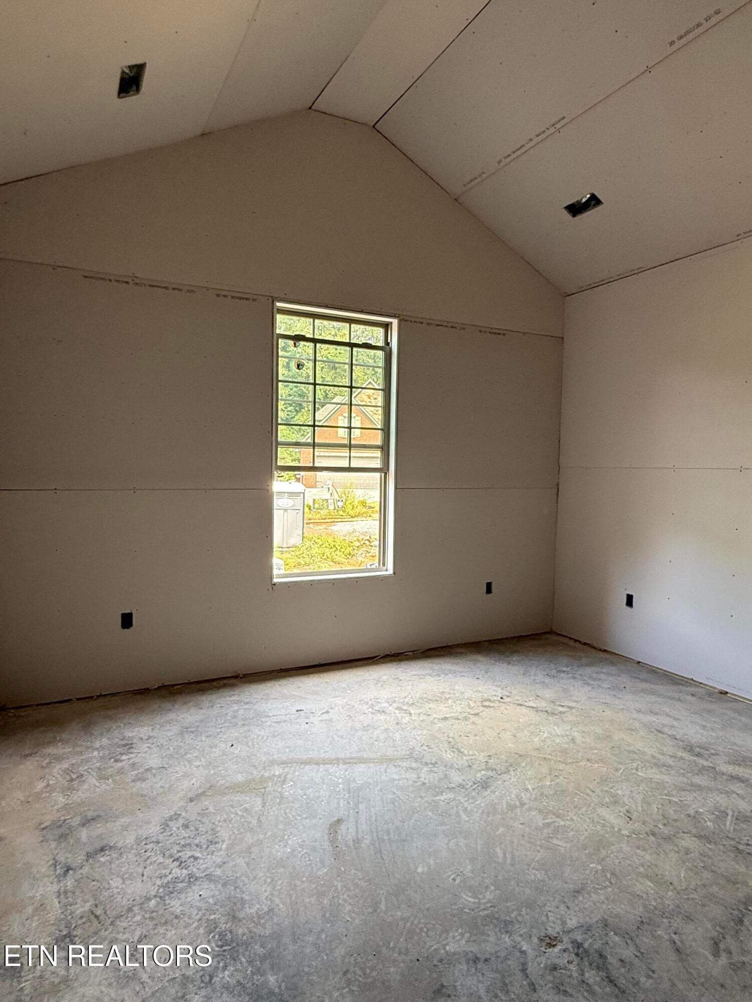 BR 2 main level - 1144 Chardonnay Lane, Knoxville, TN 37932, Knoxville