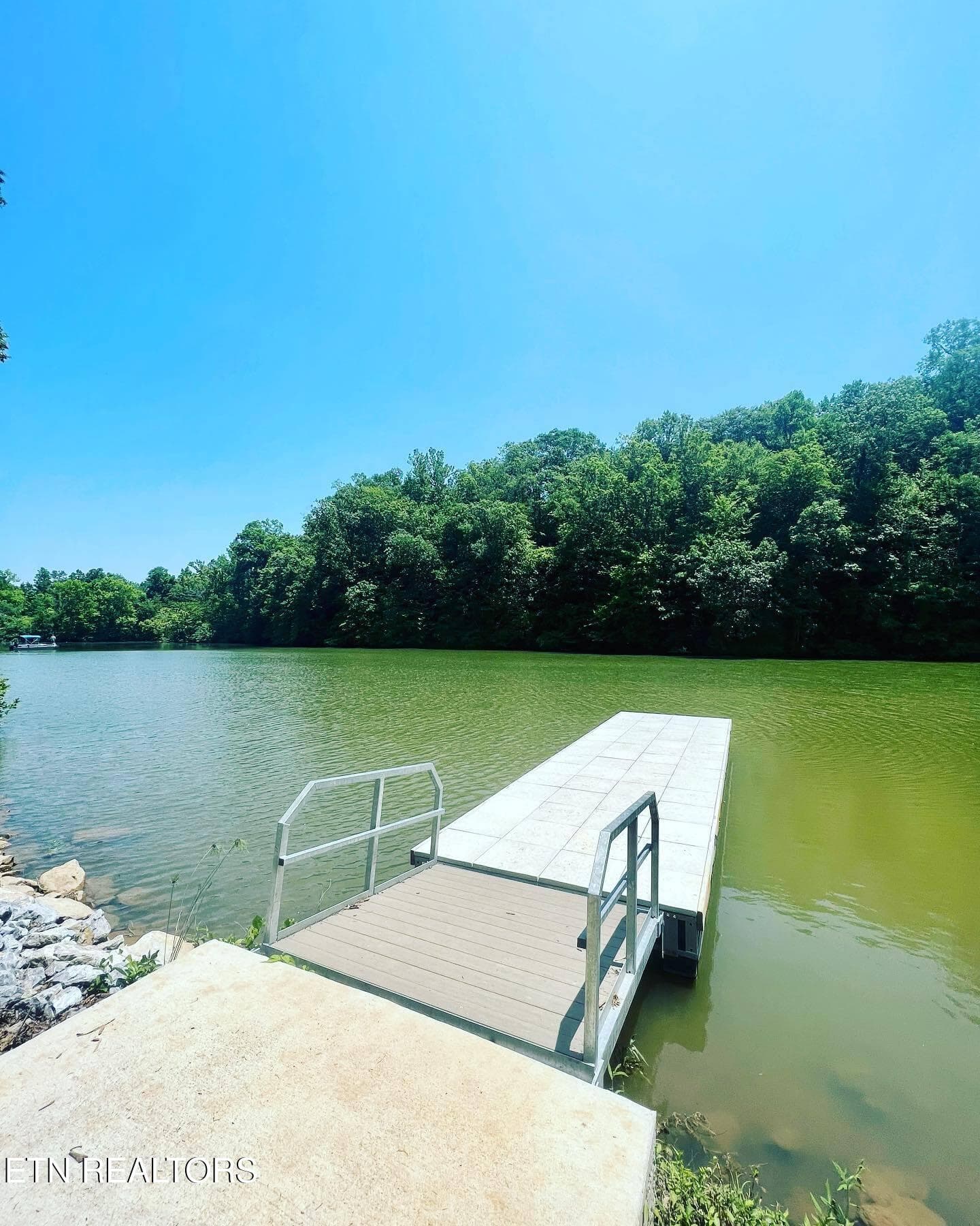 20. Fishing Dock - 112 Kingberry St, Oak Ridge, TN 37830, Oak Ridge