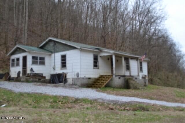 290 Hazel Huffines Lane, Whitleyville, TN 38588