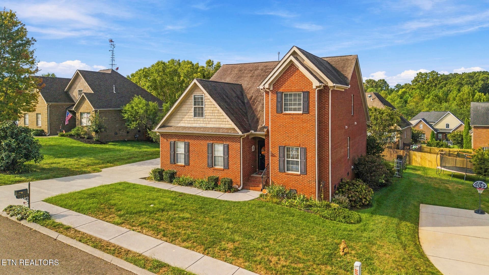 1745 Bonnie Roach Lane, Knoxville, TN 37922