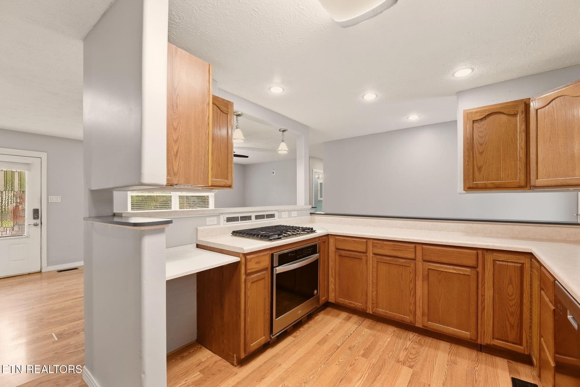 9-web-or-mls-Vrtn1313 (8) - 1313 Burton Rd, Knoxville, TN 37919