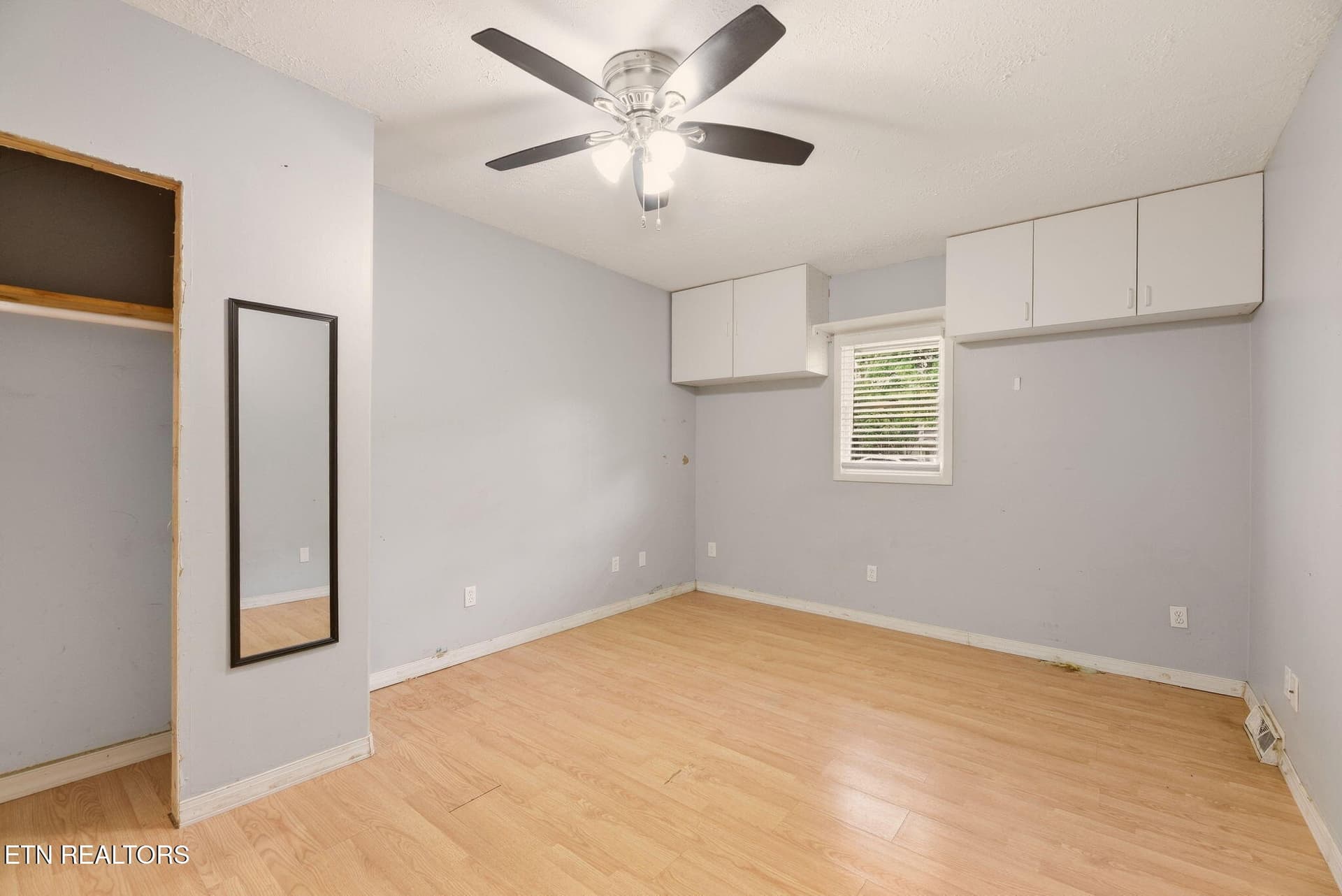13-web-or-mls-Vrtn1313 (12) - 1313 Burton Rd, Knoxville, TN 37919