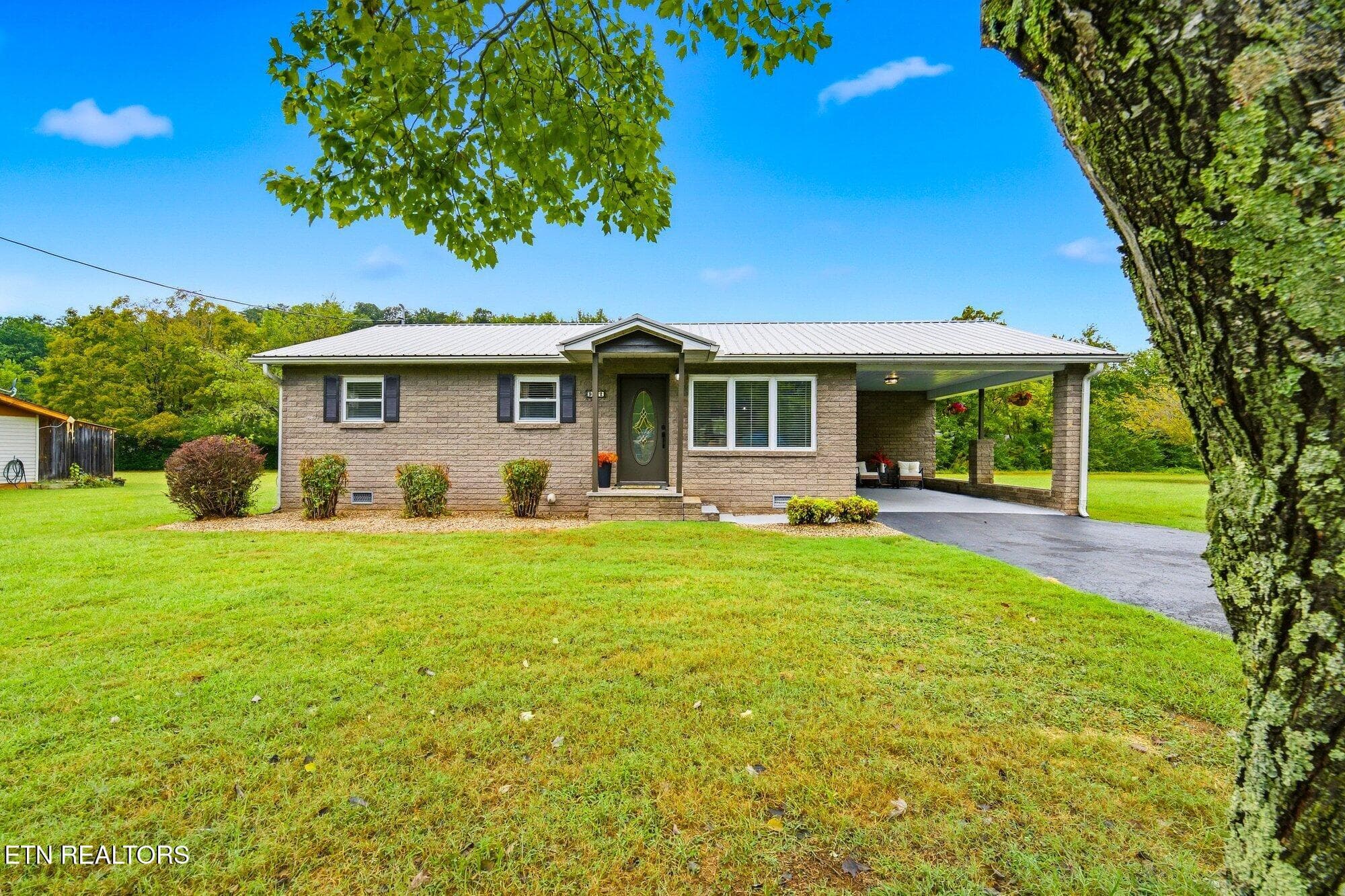 912-Bud-Ln-Pigeon-Forge-TN-1 (3) - 912 Bud Lane, Pigeon Forge, TN 37863, Pigeon Forge