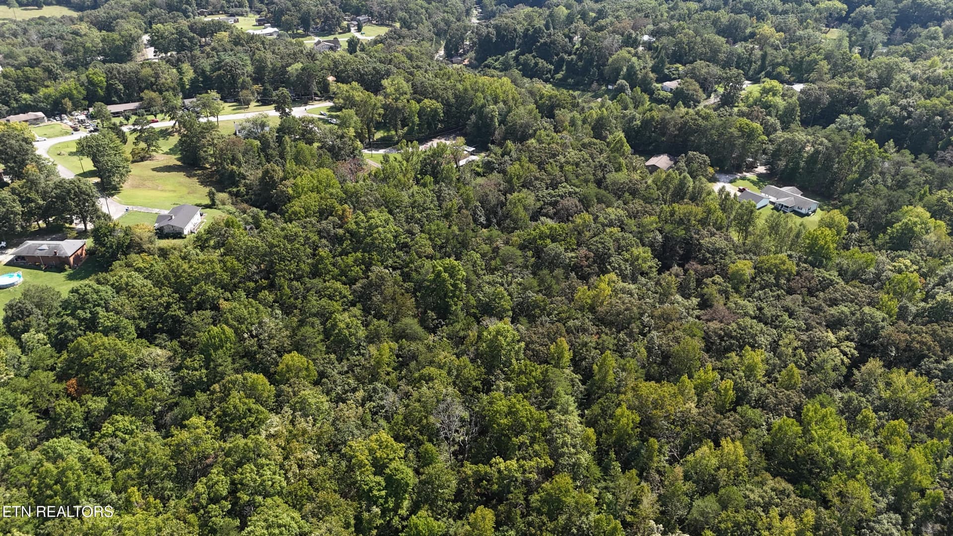 Hall St, Rockwood, TN 37854