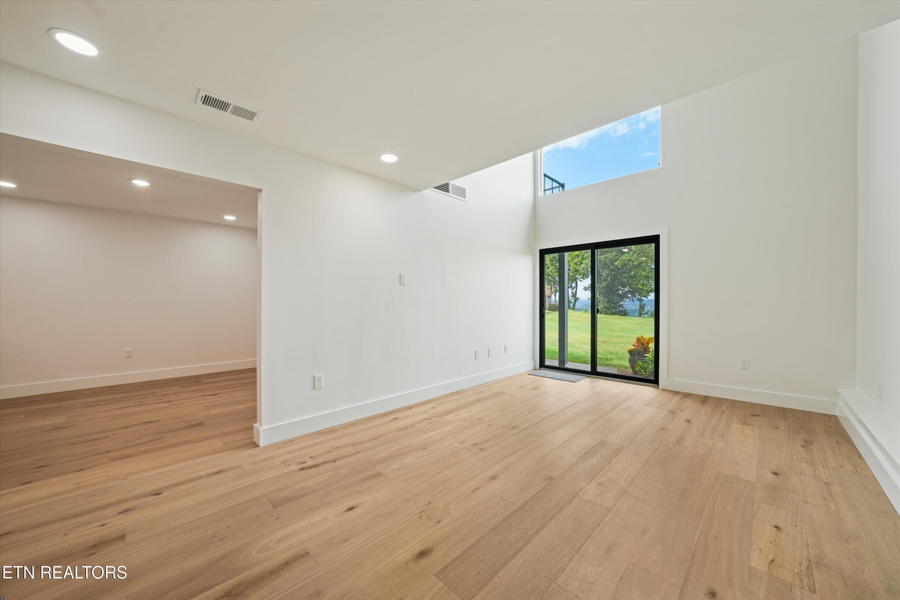 Combo Family, Dining & Kitchen - 1903 Cherokee Bluff Drive, Knoxville, TN 37920, Knoxville