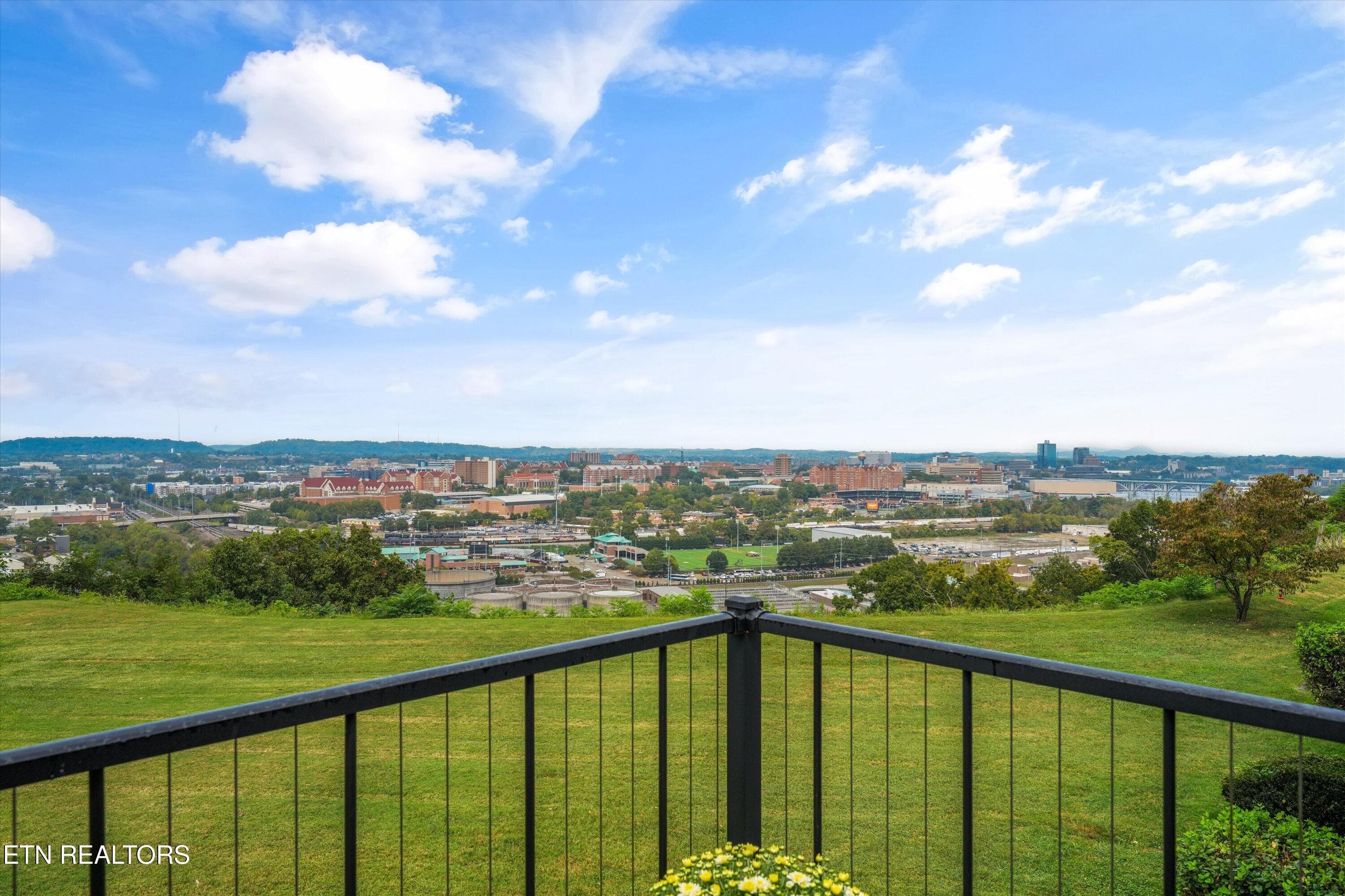Incredible Views - 1903 Cherokee Bluff Drive, Knoxville, TN 37920, Knoxville