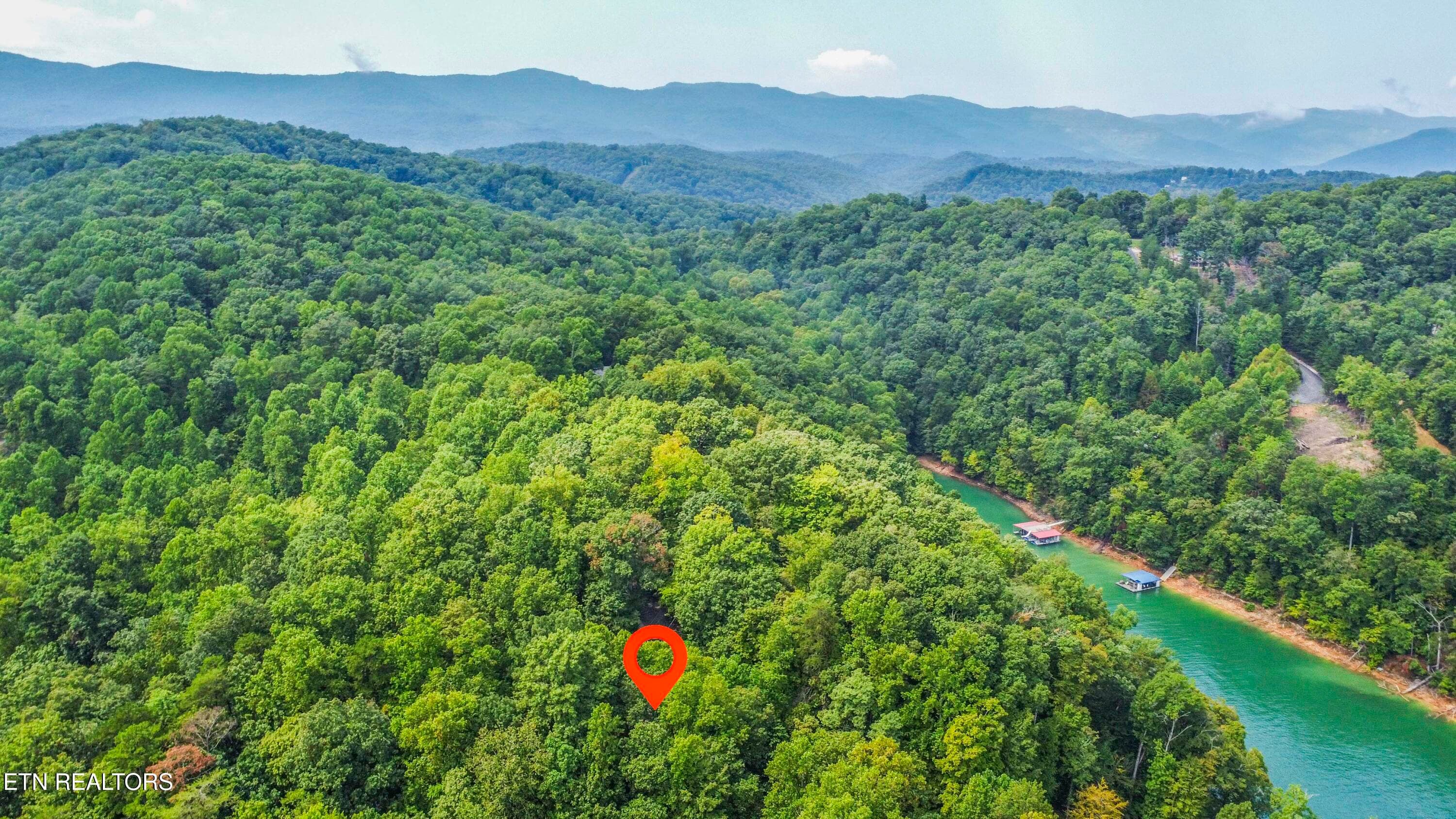 DRONE VIEW - S Shorewood Lane, Caryville, TN 37714