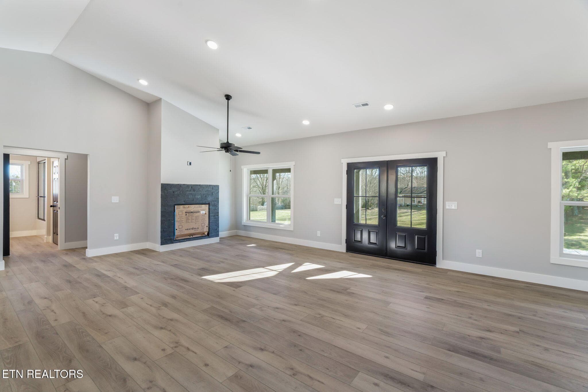 11-web-or-mls-940 Thorn Grove Pike - 940 Thorngrove Pike, Strawberry Plains, TN 37871, Strawberry Plains