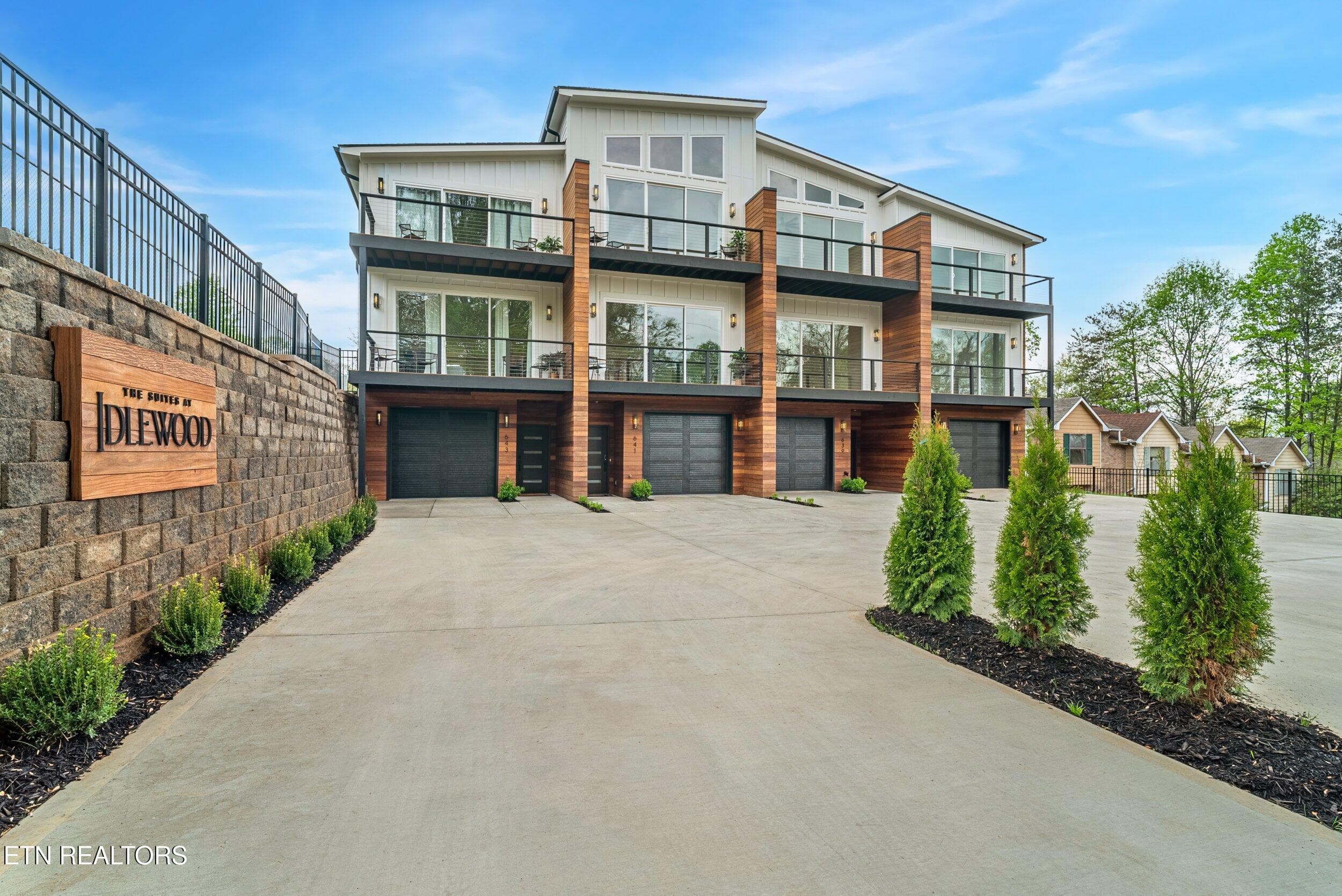 637 Idlewood Lane 1-4, Knoxville, TN 37923