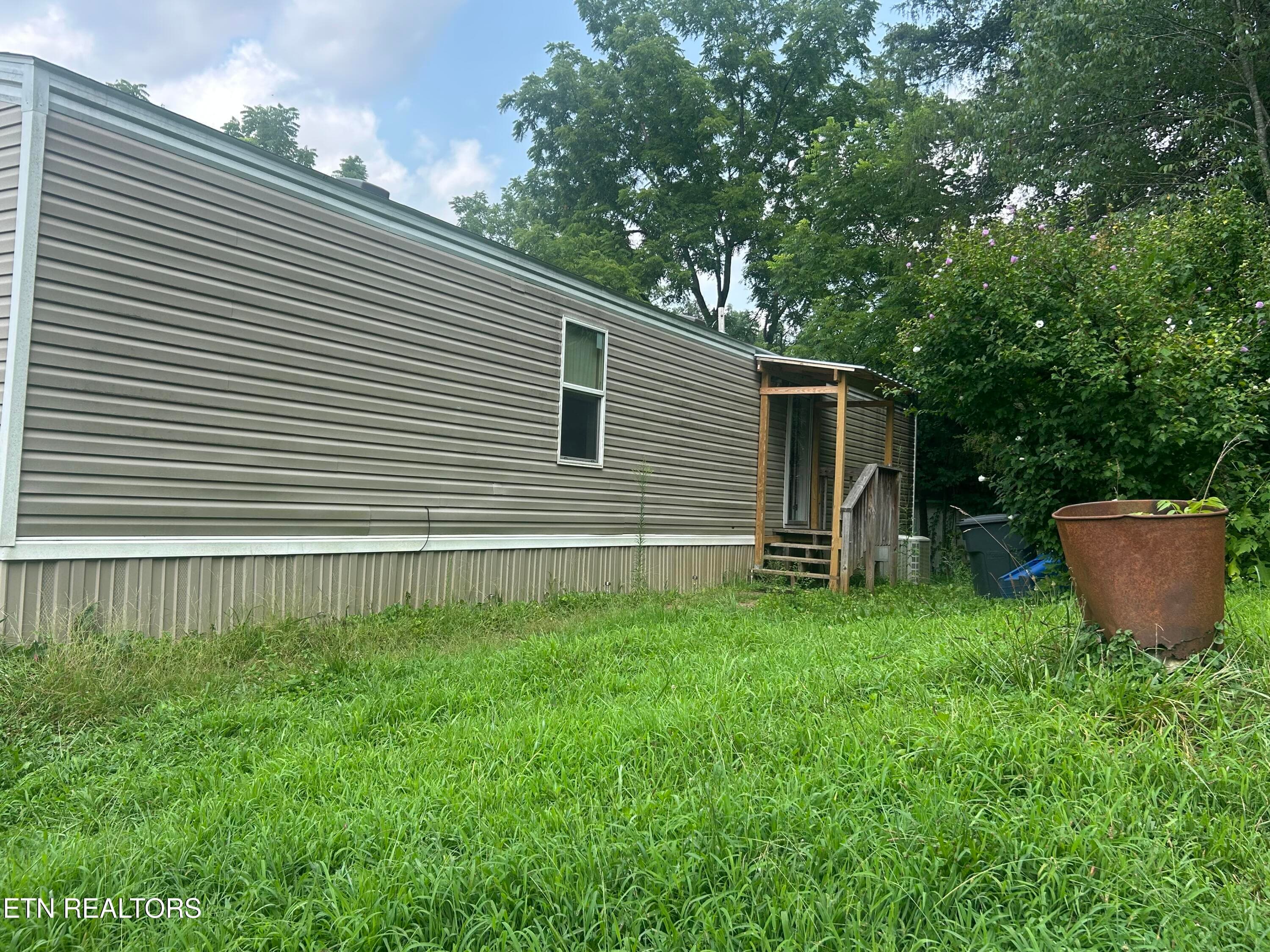 Back - 112 Stiner Shores Rd, Sharps Chapel, TN 37866