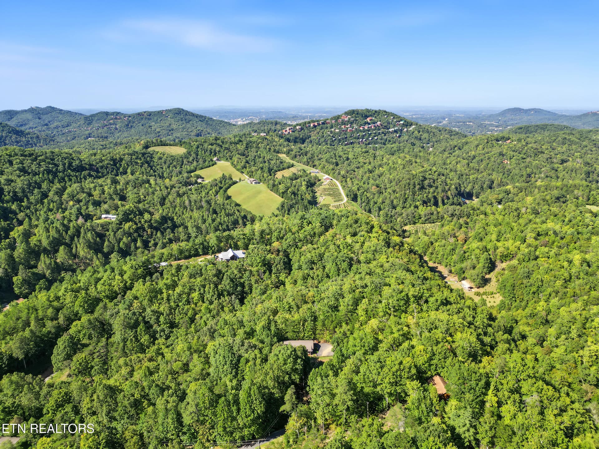 DJI_0070 (3) - 1533 Honey Bee Cove Way, Pigeon Forge, TN 37863