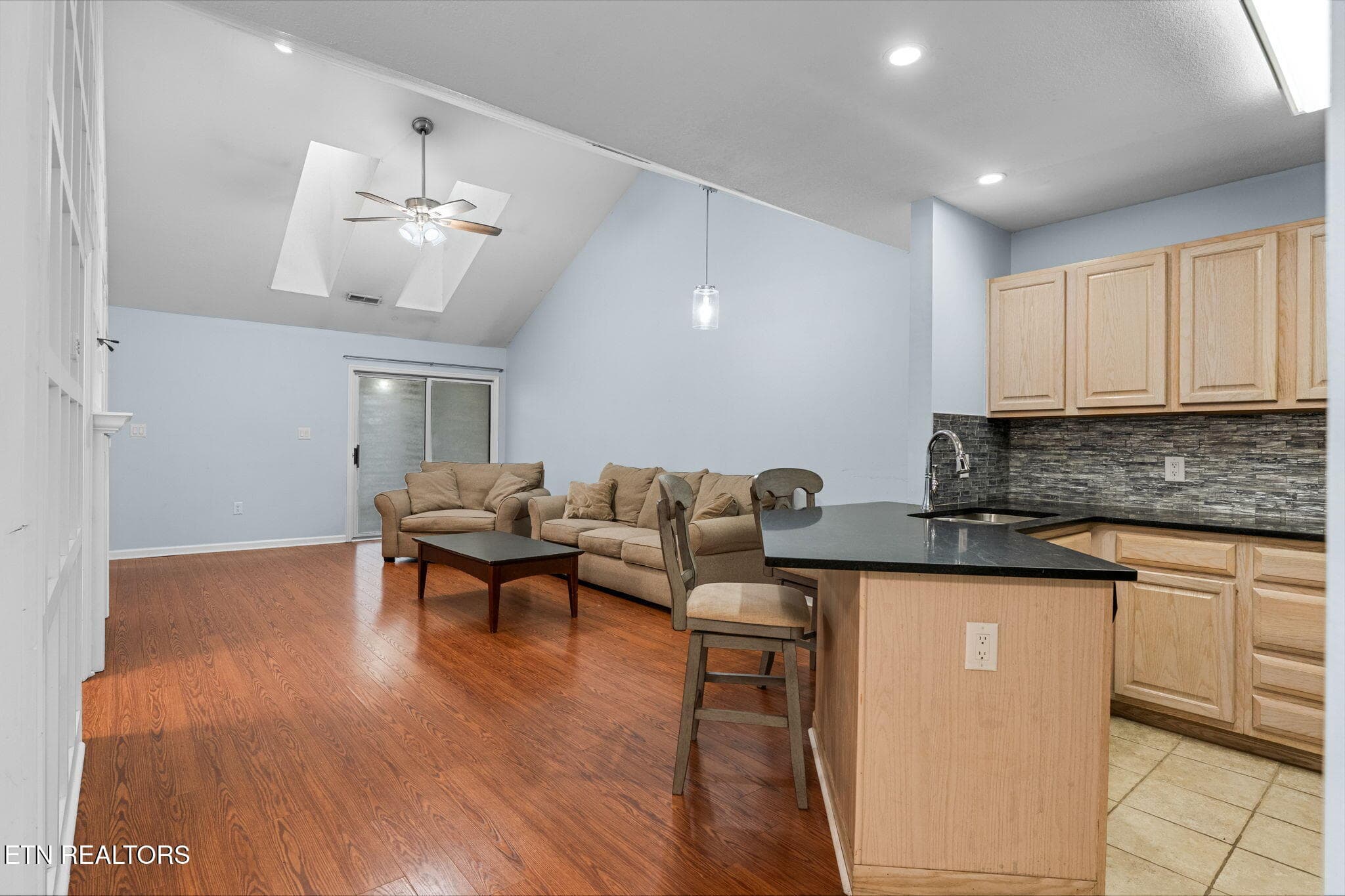 10-web-or-mls-630 Sunrise Cir-9 - 630 Sunrise Circle, Sevierville, TN 37862, Sevierville