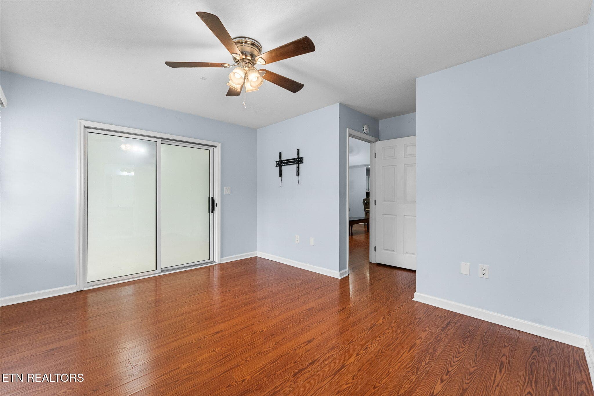 21-web-or-mls-630 Sunrise Cir-20 - 630 Sunrise Circle, Sevierville, TN 37862, Sevierville