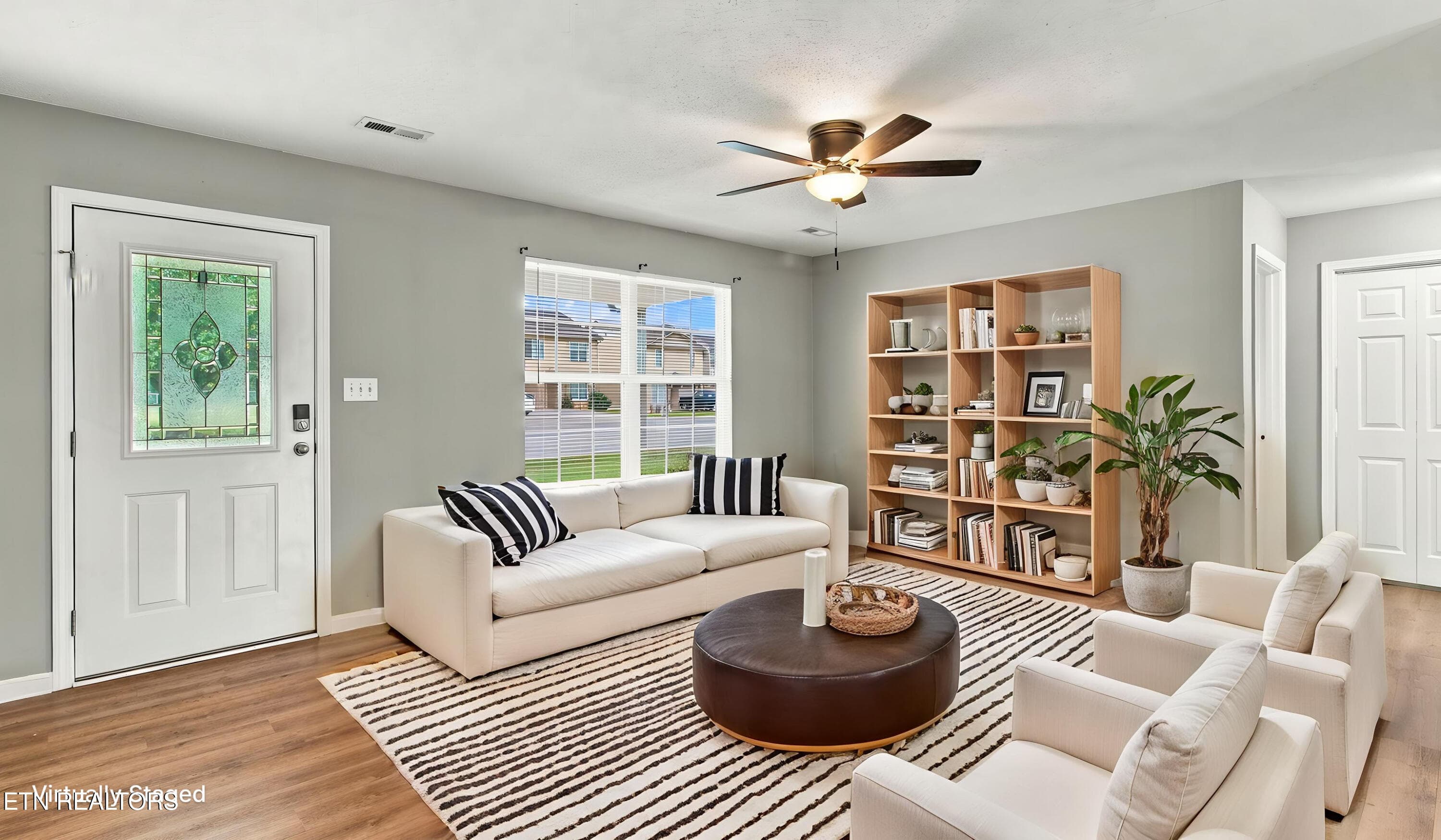 dumplin-04 - Living Room 1 - 253 Dumplin Lane, Kodak, TN 37764