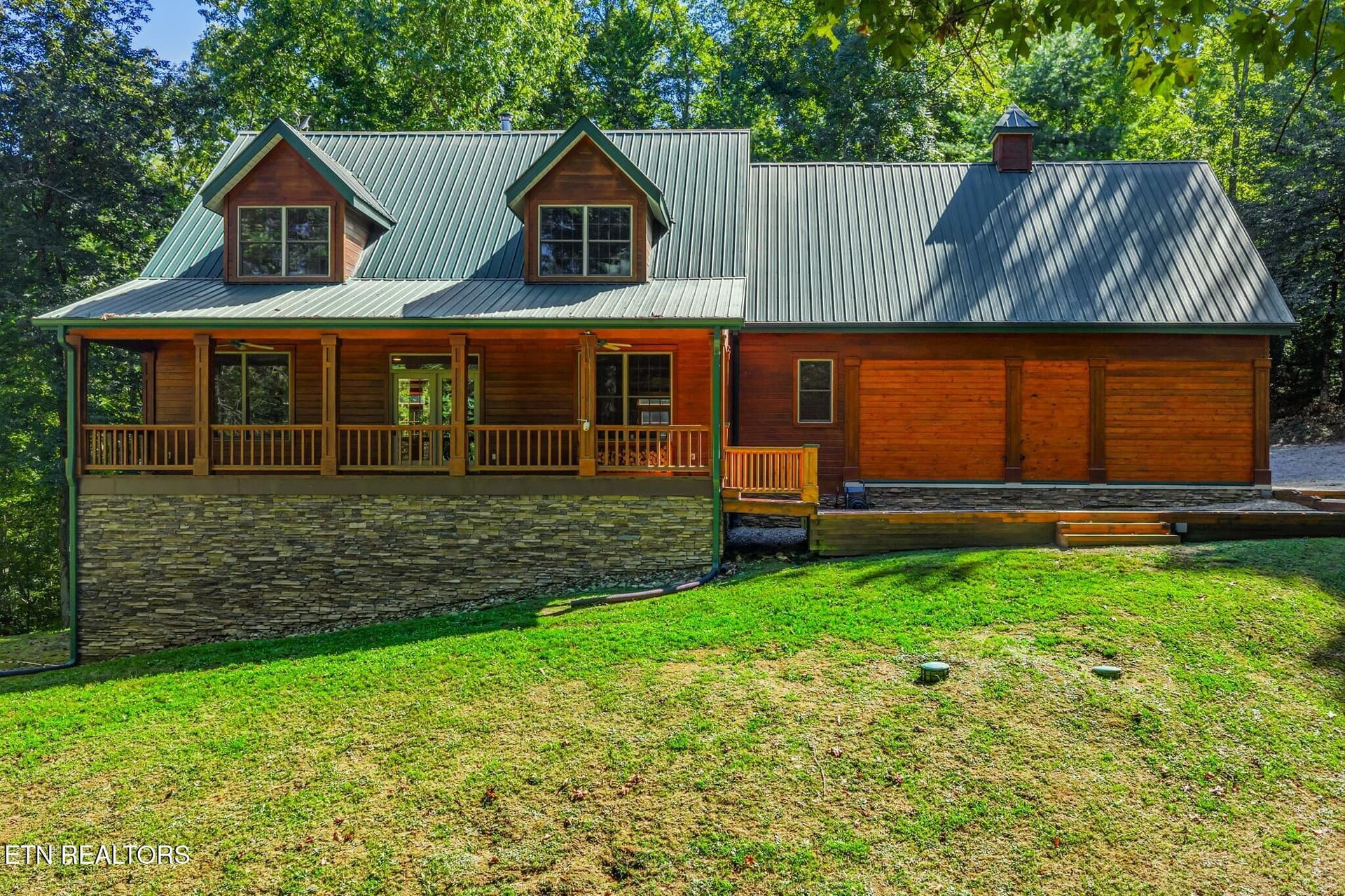 1801 Grouse Top Rd, Walland, TN 37886