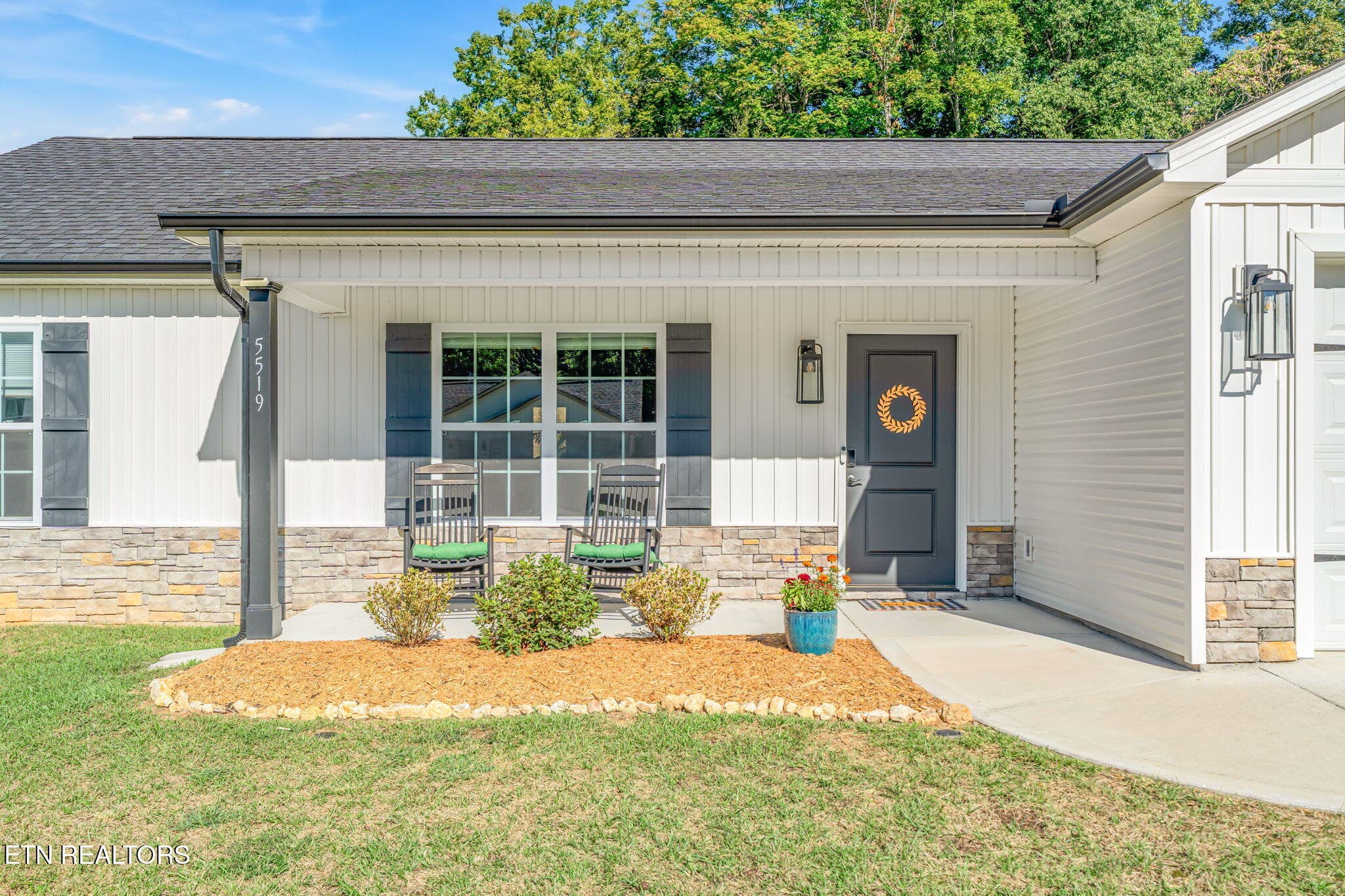 Come on in! - 5519 Berkley Landing Lane, Knoxville, TN 37918, Knoxville
