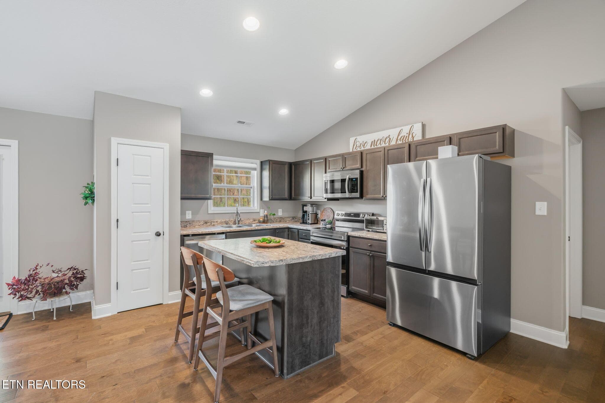 Kitchen - 5519 Berkley Landing Lane, Knoxville, TN 37918, Knoxville