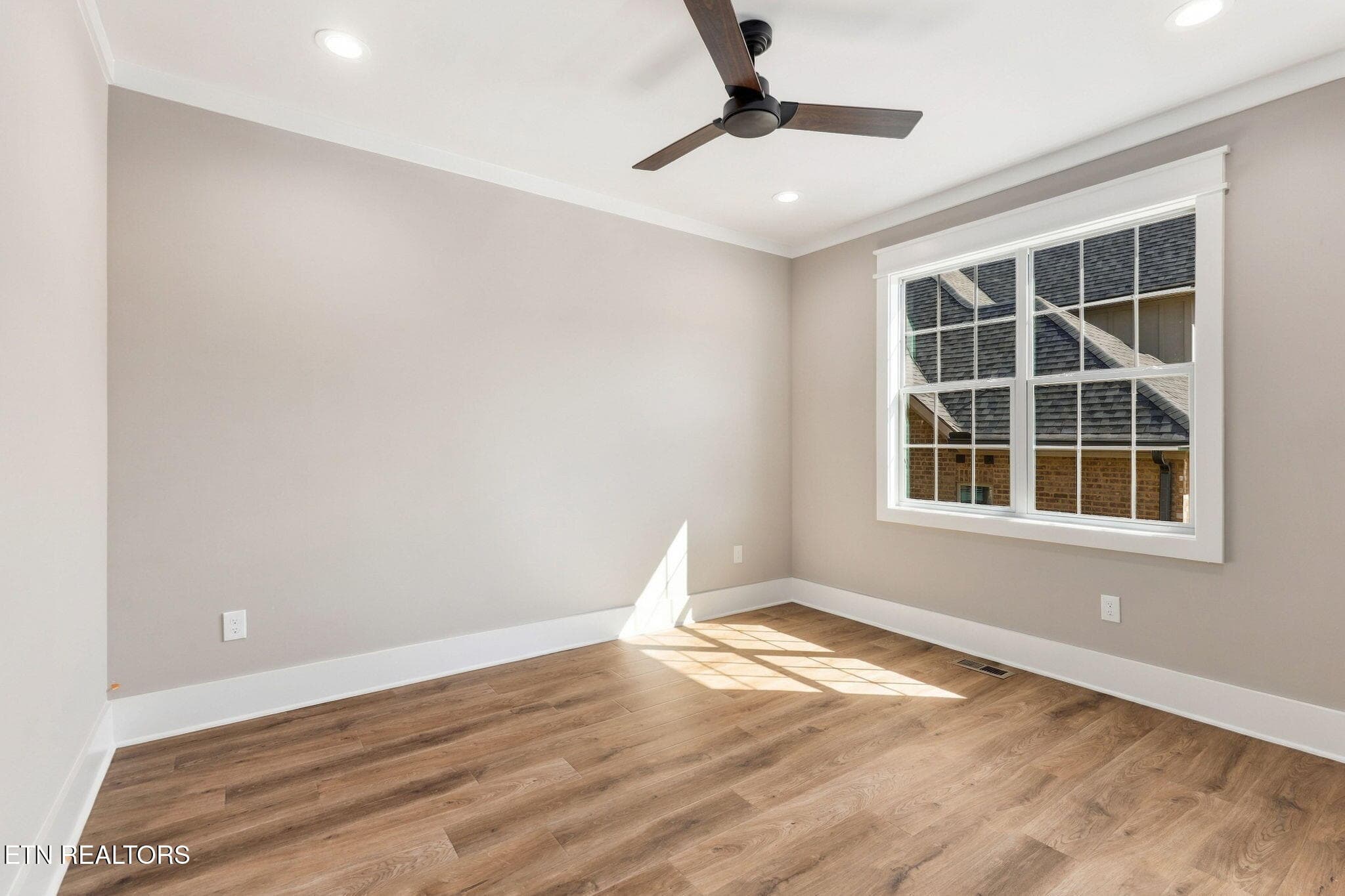 36-web-or-mls-DZ3A3232 - 7745 Madgewood Lane, Knoxville, TN 37909, Knoxville