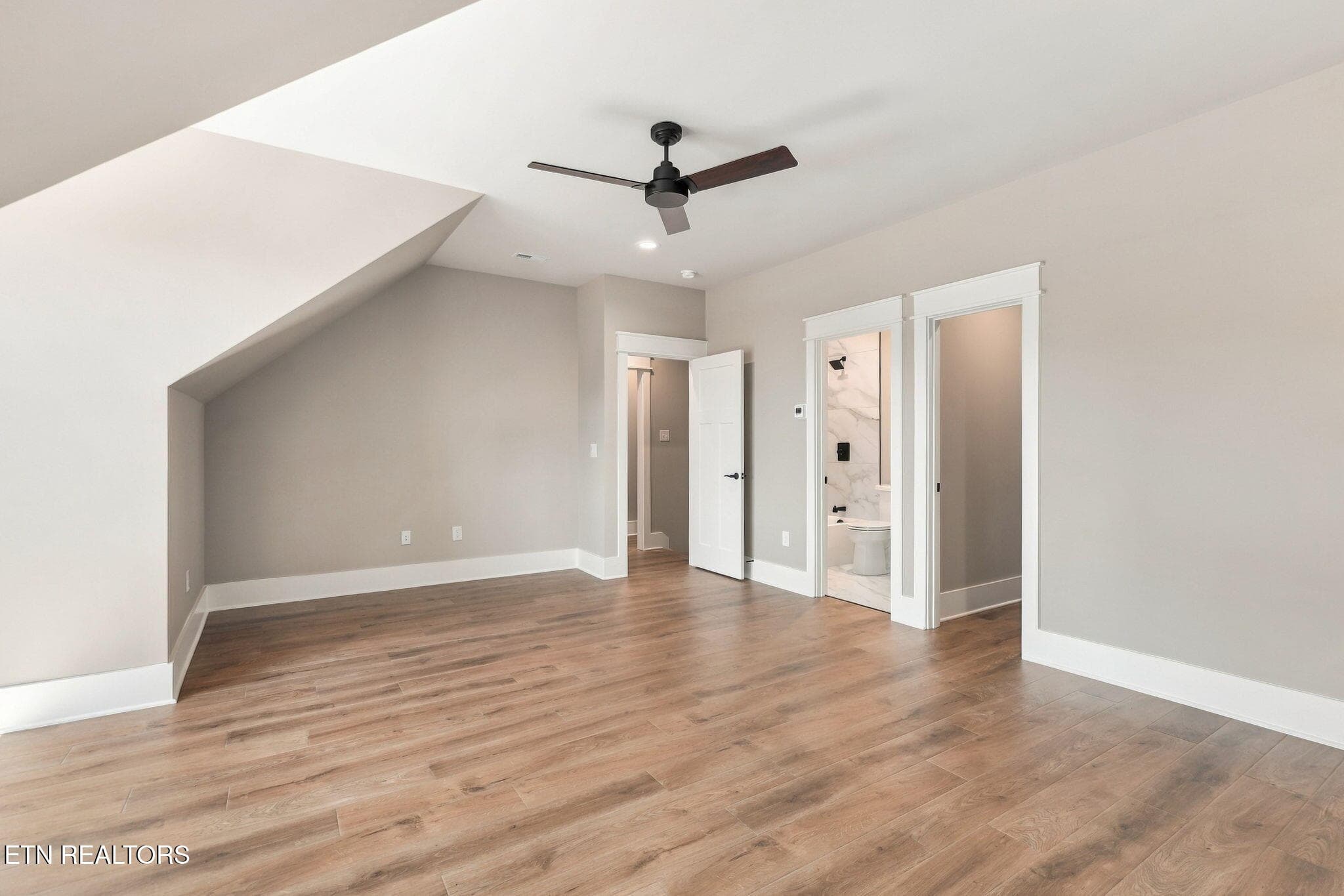 58-web-or-mls-DZ3A3292 - 7745 Madgewood Lane, Knoxville, TN 37909, Knoxville