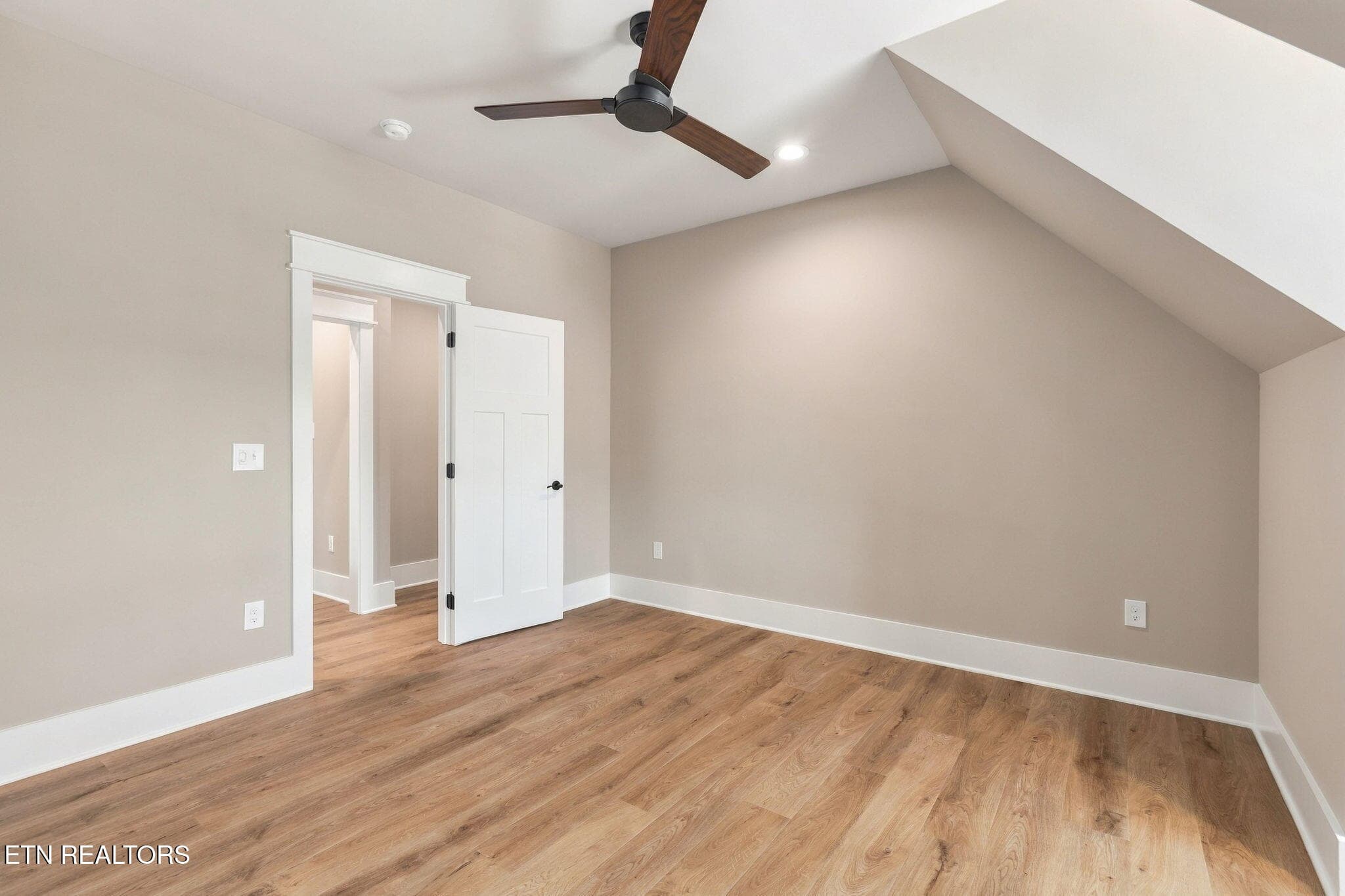 66-web-or-mls-DZ3A3328 - 7745 Madgewood Lane, Knoxville, TN 37909, Knoxville