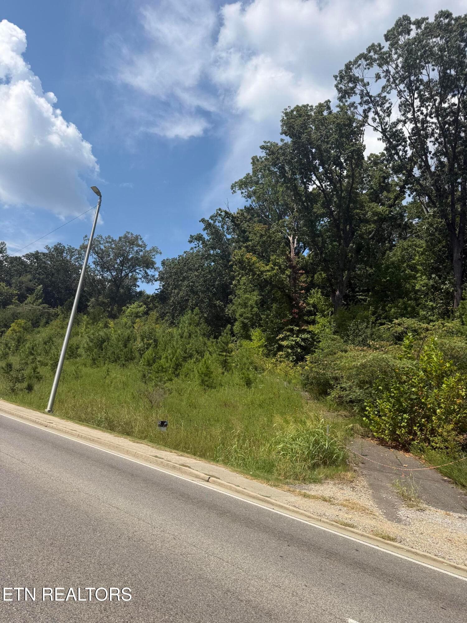 4601 &4605 Western Ave, Knoxville, TN 37921
