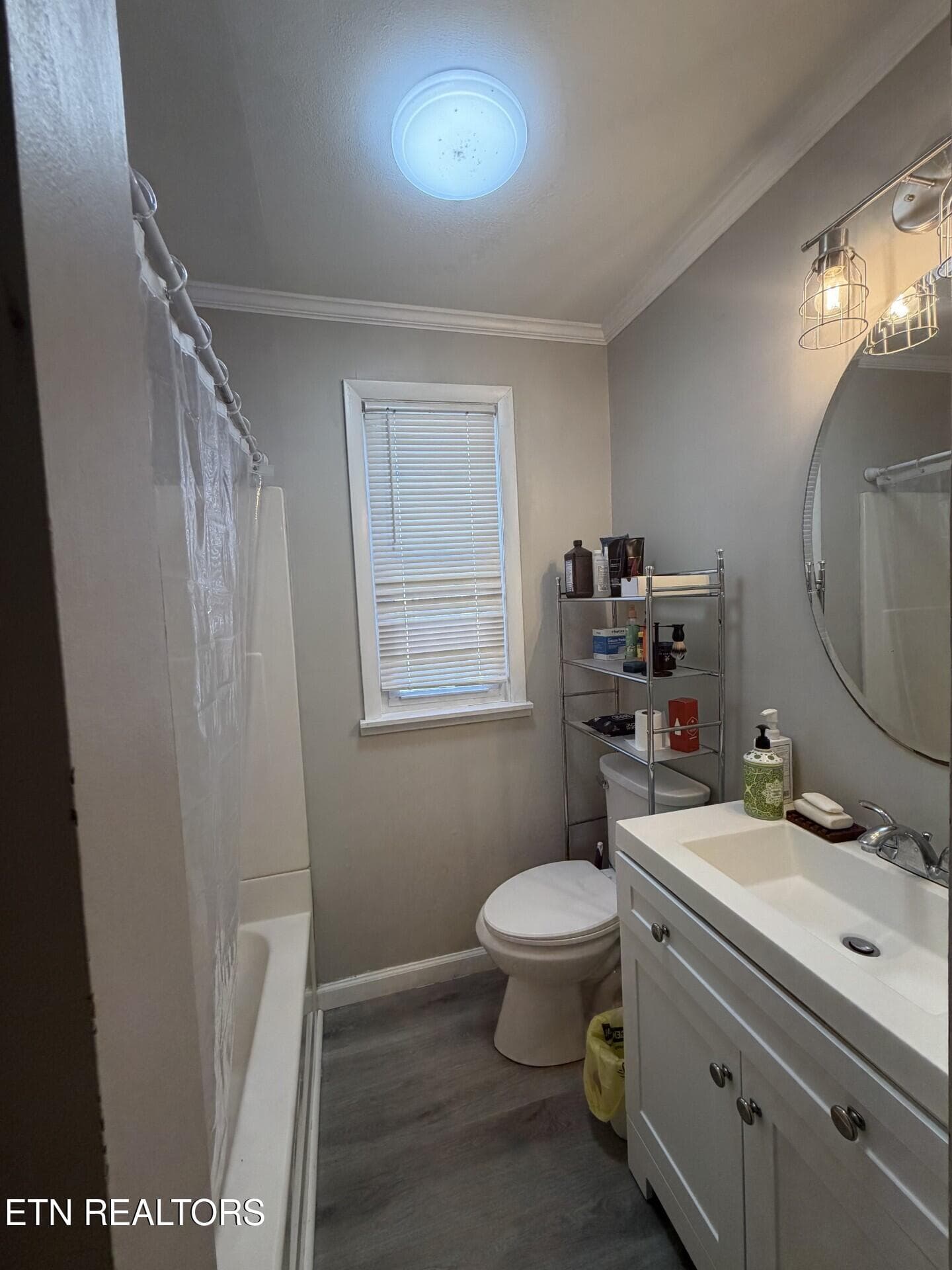 3d18b62e-0e0c-49ad-bd16-d21c2b266578 - 609 W Inskip Drive, Knoxville, TN 37912, Knoxville