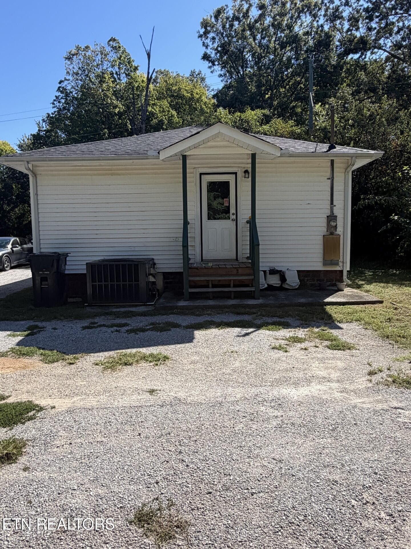 7a15ebaf-a043-4fe1-b48c-49f4ab54098f - 609 W Inskip Drive, Knoxville, TN 37912, Knoxville