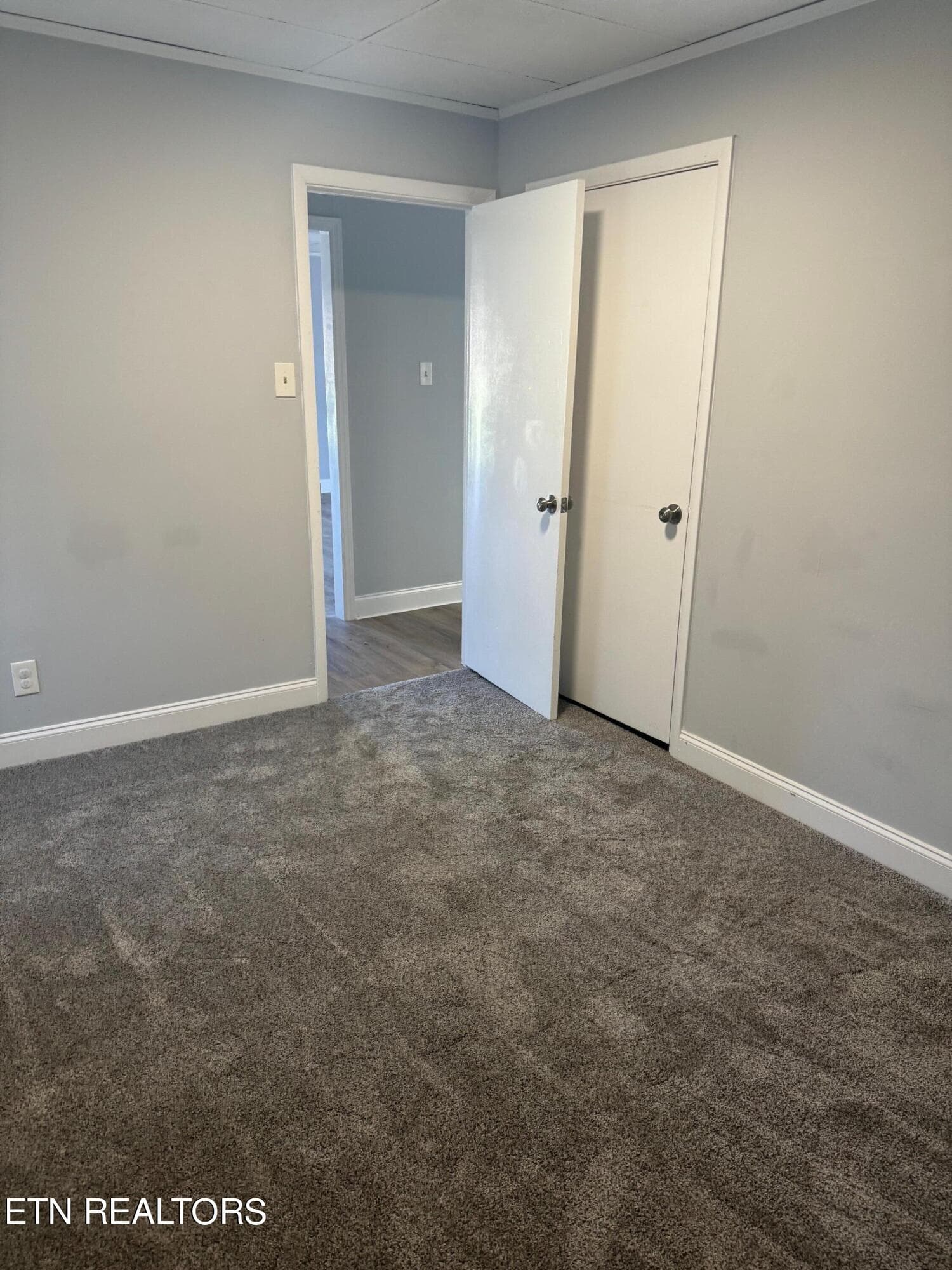 Highland Bedroom 1 - 1520 Highland Drive, Knoxville, TN 37918, Knoxville
