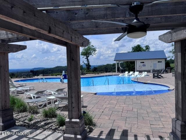 ThePointe Pool - 17C Rockfish Rd, Hilham, TN 38568