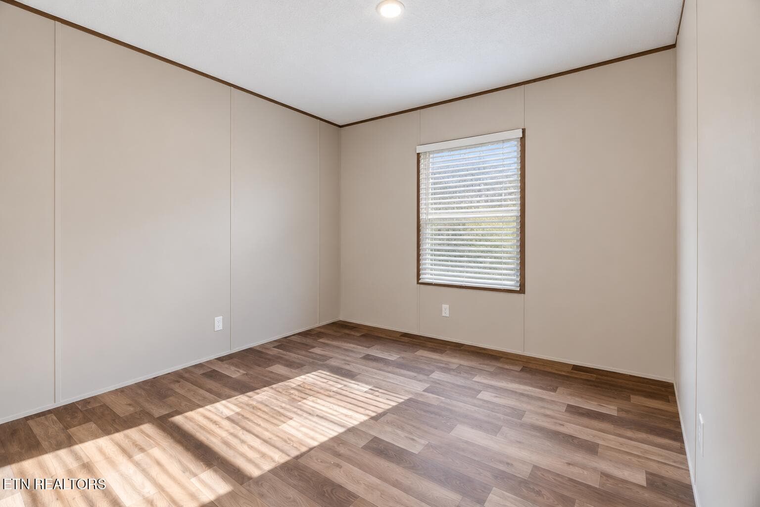 ChatGPT Image Sep 30, 2026, 10_18_51 AM - 3817 Bonnie View Ave, Knoxville, TN 37914