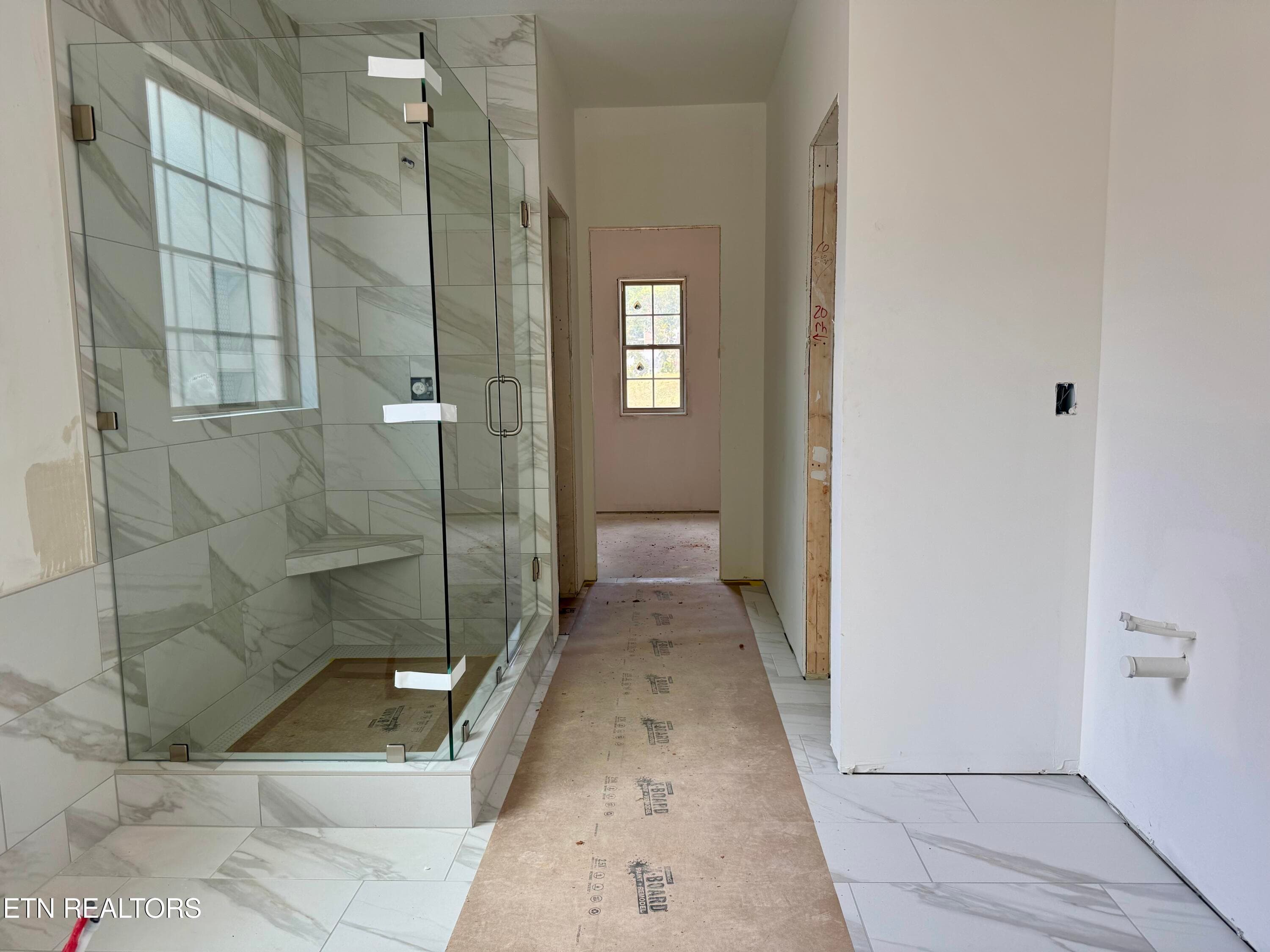 Master Bedroom Bathroom - 9938 Rio Bravo Lane, Knoxville, TN 37922, Knoxville
