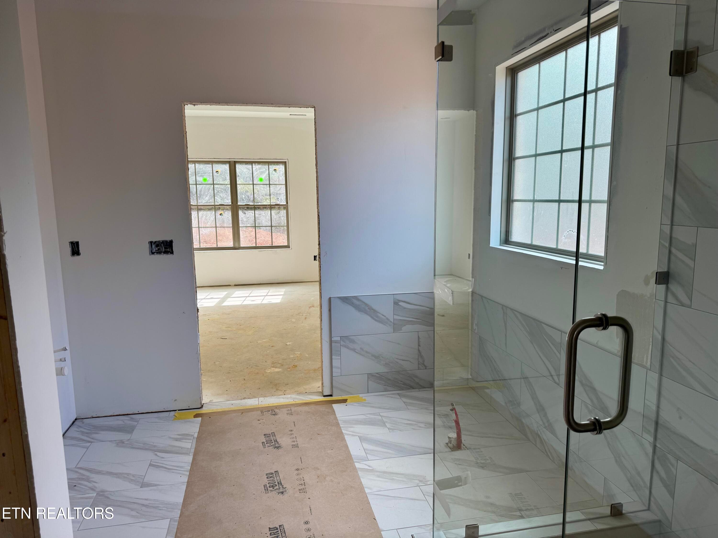 Master Bedroom Bathroom - 9938 Rio Bravo Lane, Knoxville, TN 37922, Knoxville