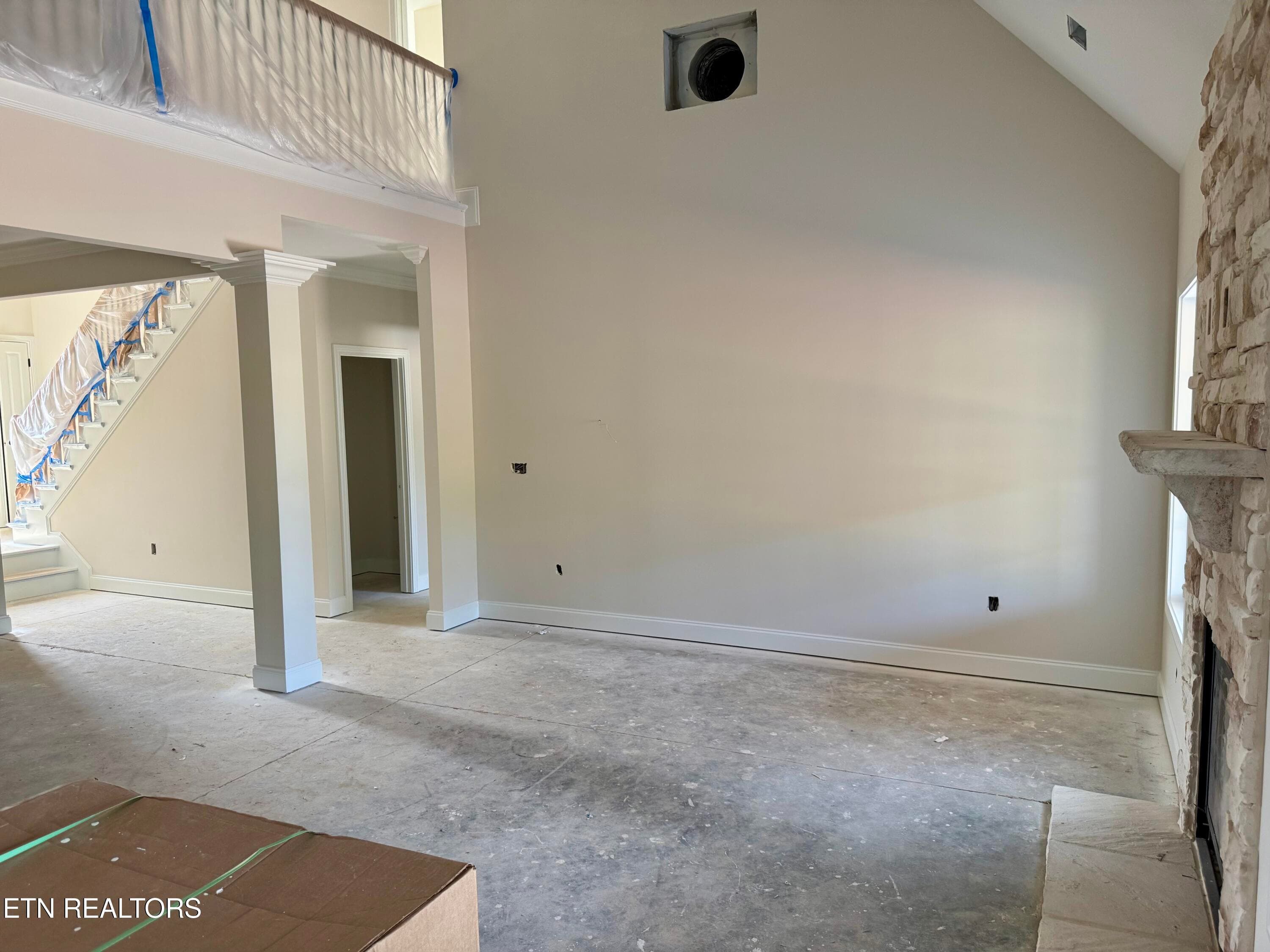 Great Room - 8861 Dancing Bear Lane, Knoxville, TN 37923, Knoxville