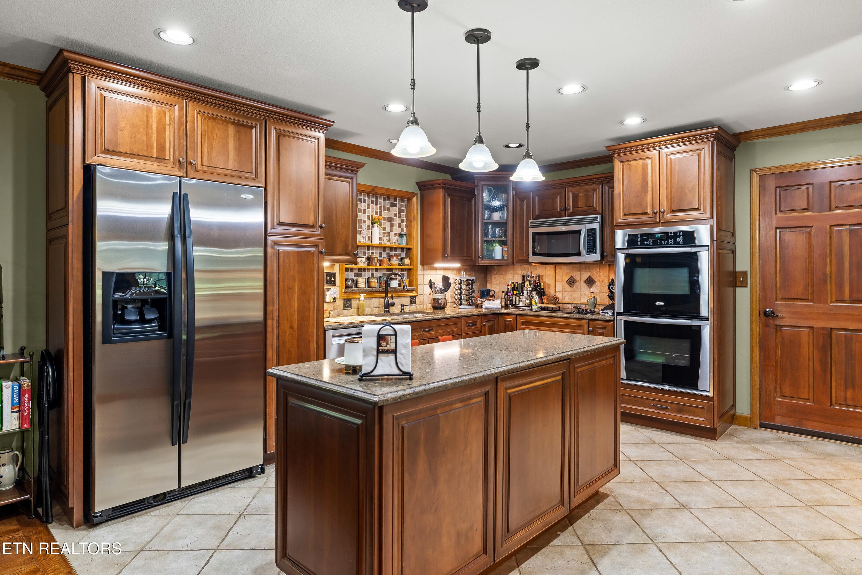 All appliances stay - 1845 Tree Tops Lane, Seymour, TN 37865, Seymour