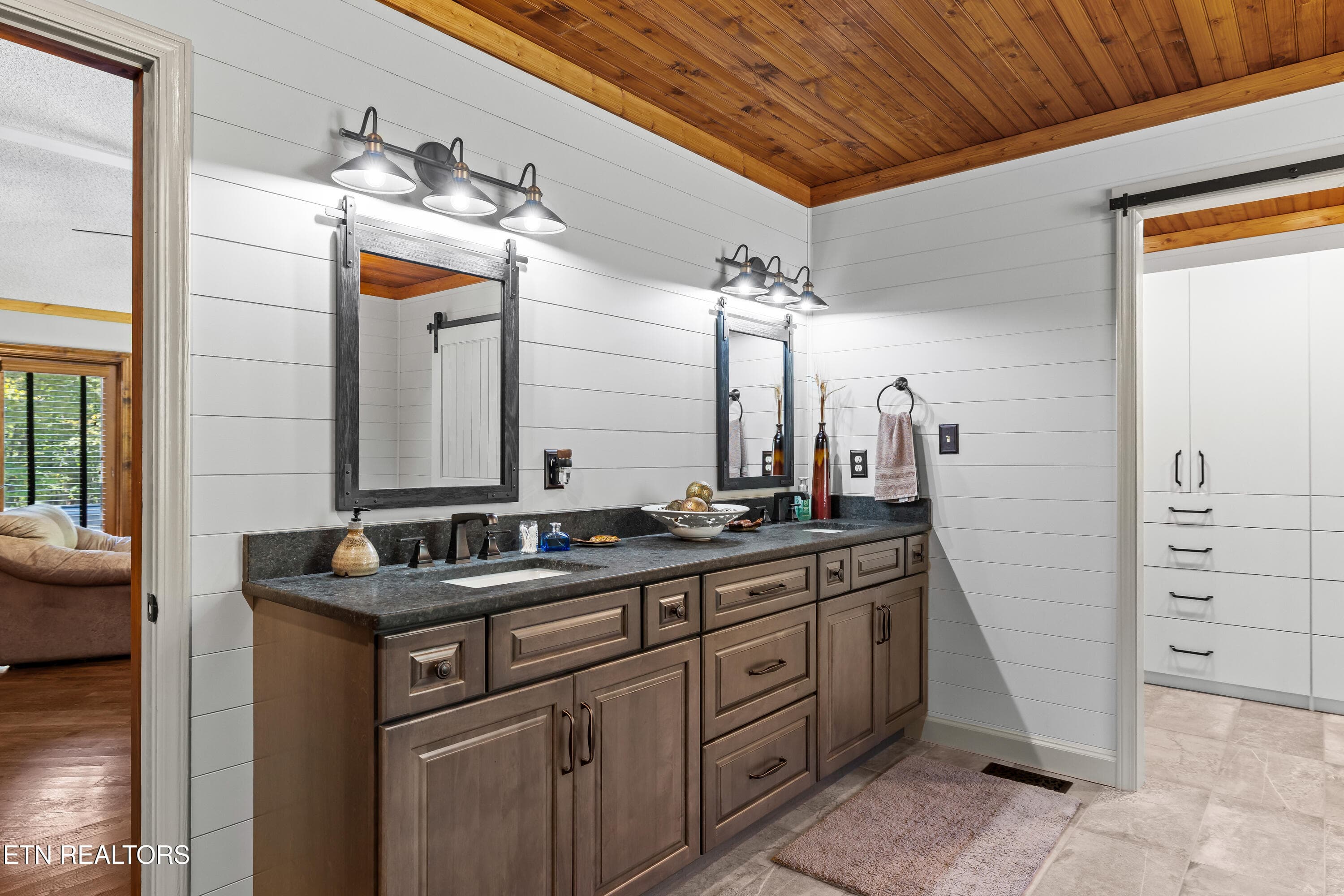 Leathered granite tops - 1845 Tree Tops Lane, Seymour, TN 37865, Seymour