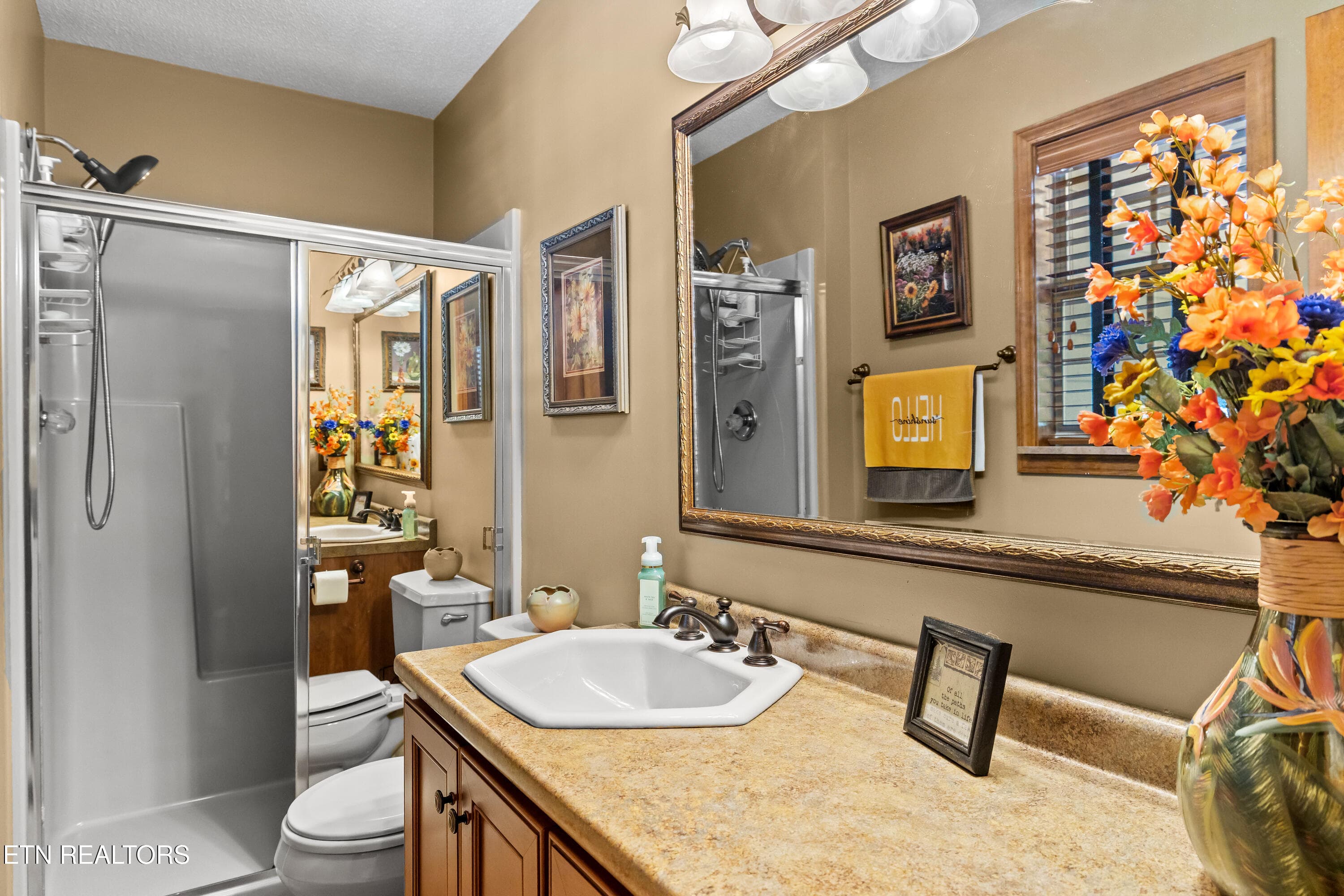 Full bath - 1845 Tree Tops Lane, Seymour, TN 37865, Seymour