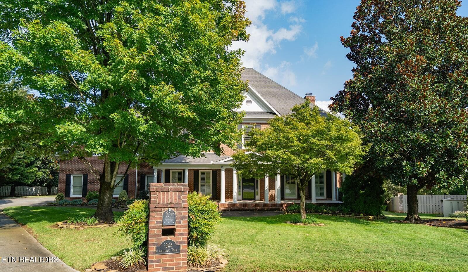 1944 Chiswick Rd, Knoxville, TN 37922