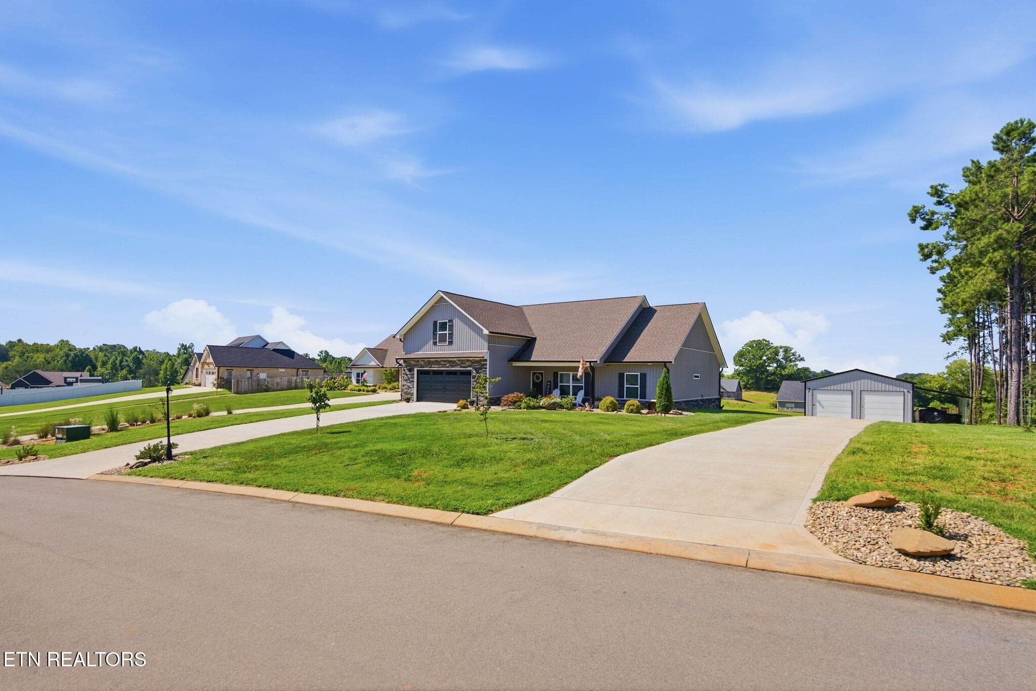 mls_811 Pinebrooke Dr-1 - 811 Pinebrooke Drive, Maryville, TN 37801, Maryville