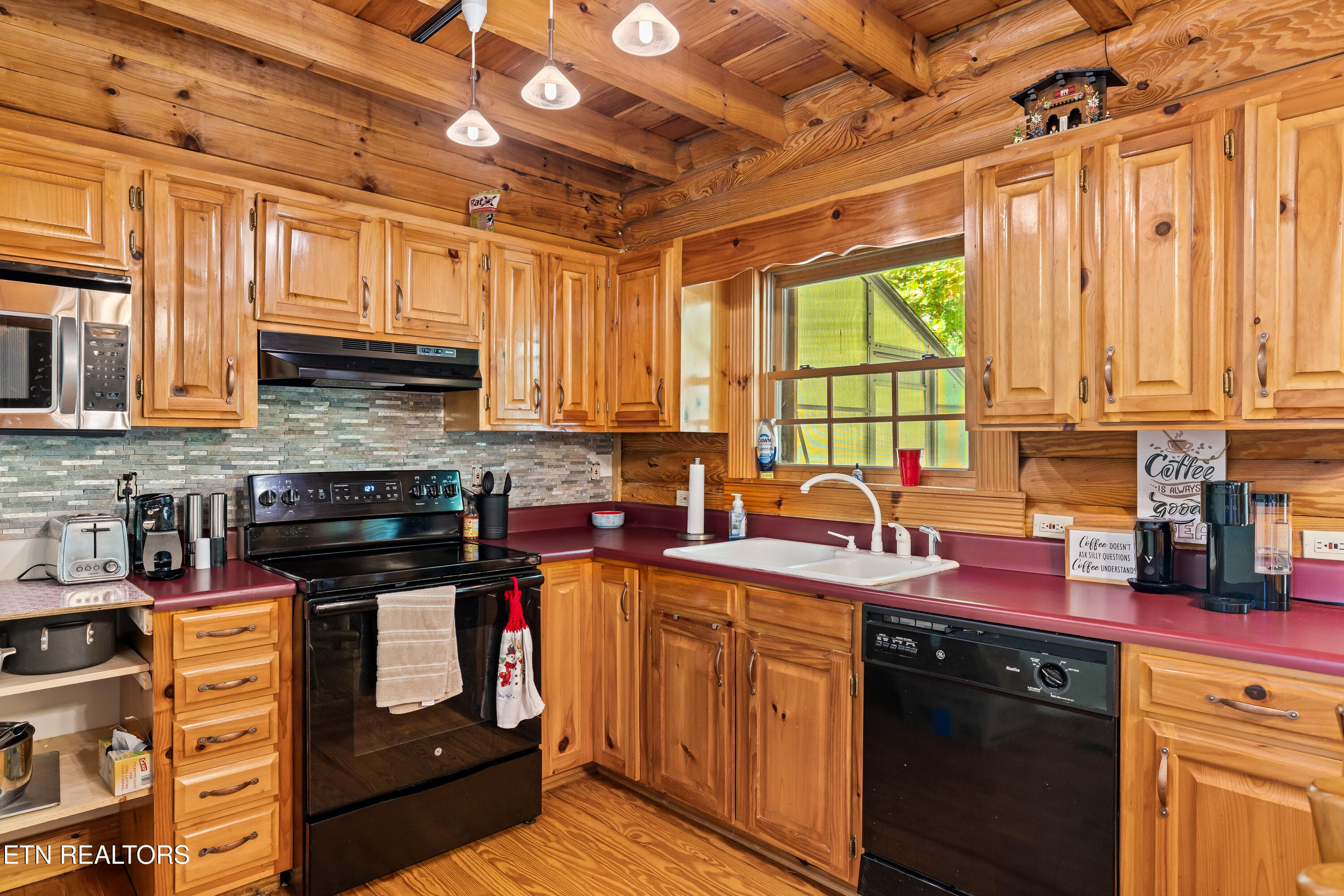 421SmithfieldRd-22 - 421 Smithfield Rd, Tellico Plains, TN 37385, Tellico Plains