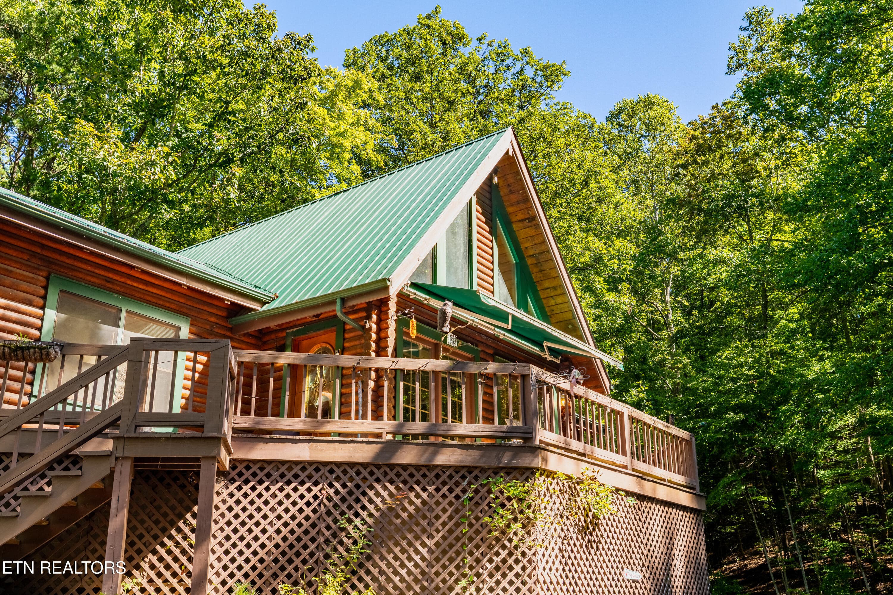 421 Smithfield Rd, Tellico Plains, TN 37385