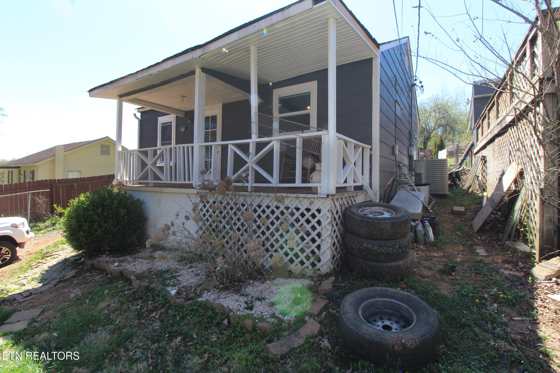 IMG_0858 - 1113 Yellowstone Rd, Knoxville, TN 37914